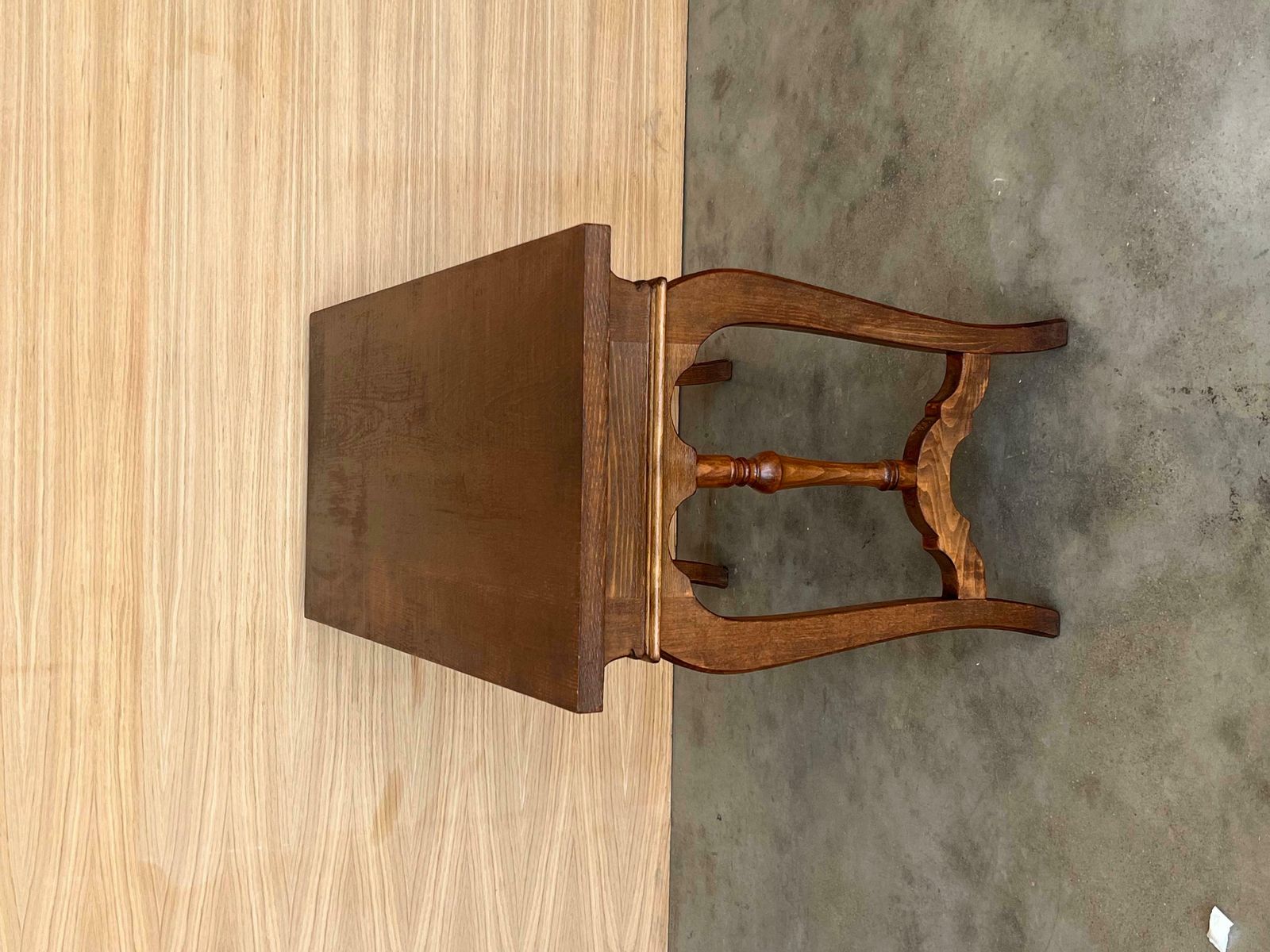 photo vinterior Console, bureau ou table de toilette catalane en noyer, début du XIXe siècle