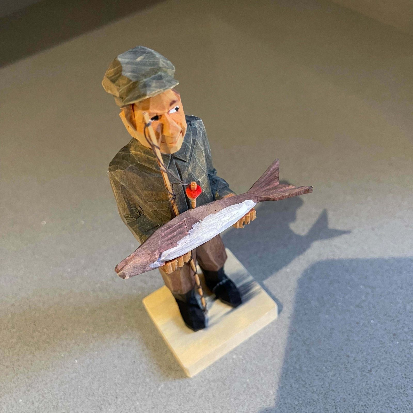 Rare Wooden Carving Human Sculptures A Fisher Man Antique Decorative Figurine photo 680.0