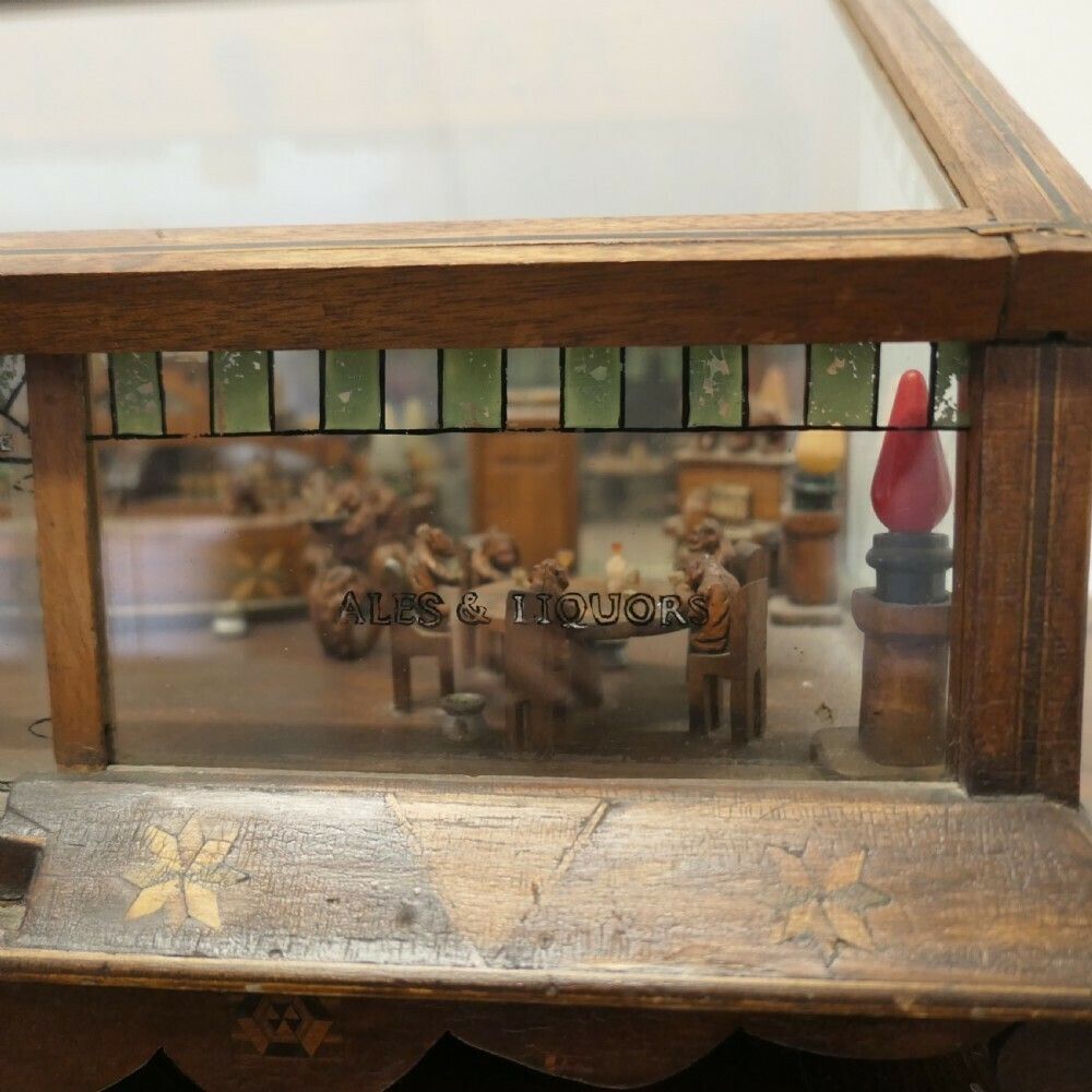 Early 20th Century American Prisoner Art Diorama Monkey Saloon Bar photo vinterior
