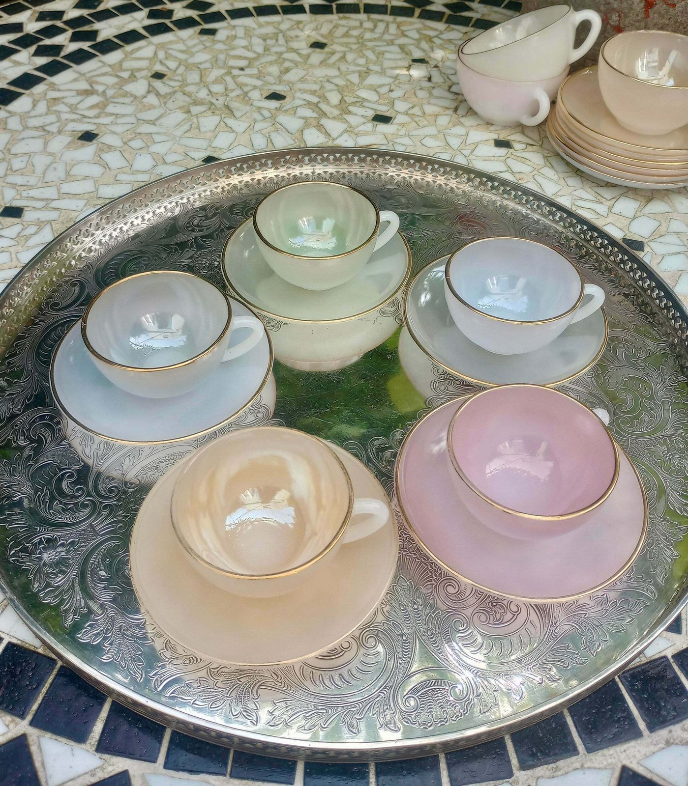 Set Of 5 Gorgeous Arcopal Harlequin Espresso Cups photo 80.0