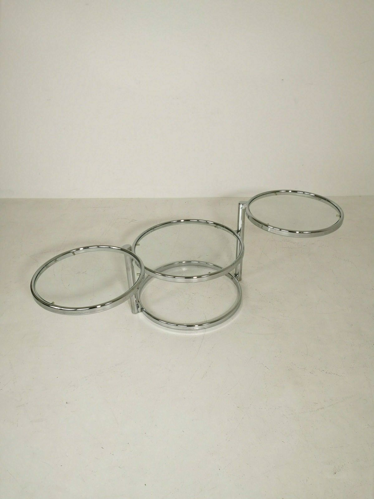 Bauhaus Mid Century Swivel Coffee Table In The Design Of Milo Baughman photo 576.0
