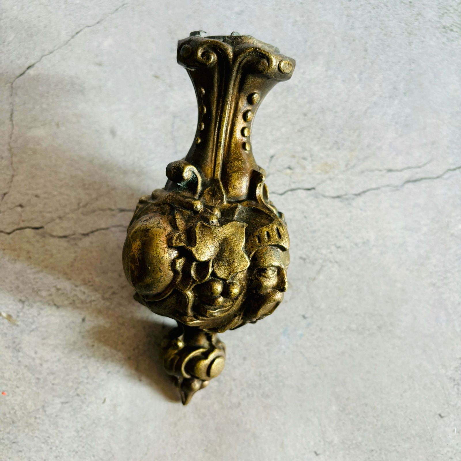 photo furniture Antique Heavy Ornate Clock Weight