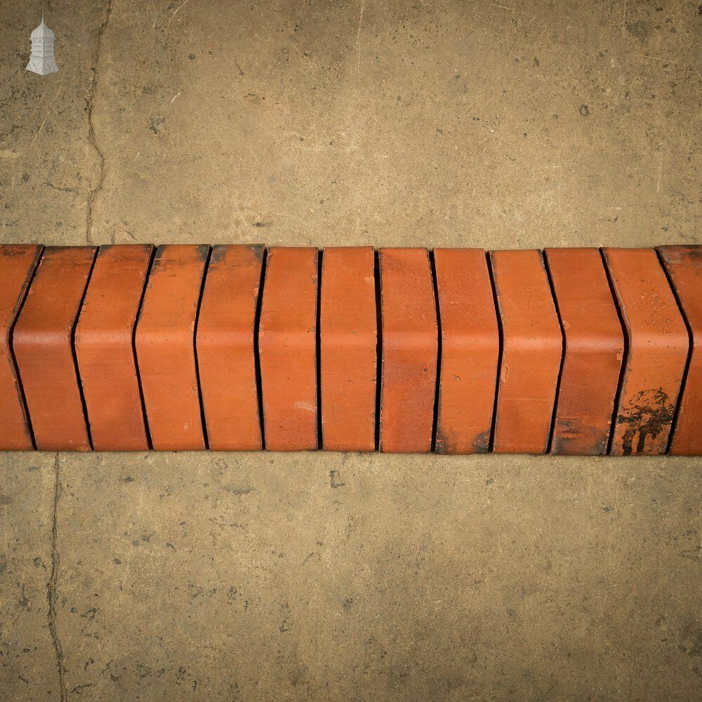 photo buy Saddleback Wall Coping, A Run Of 3 Metres
