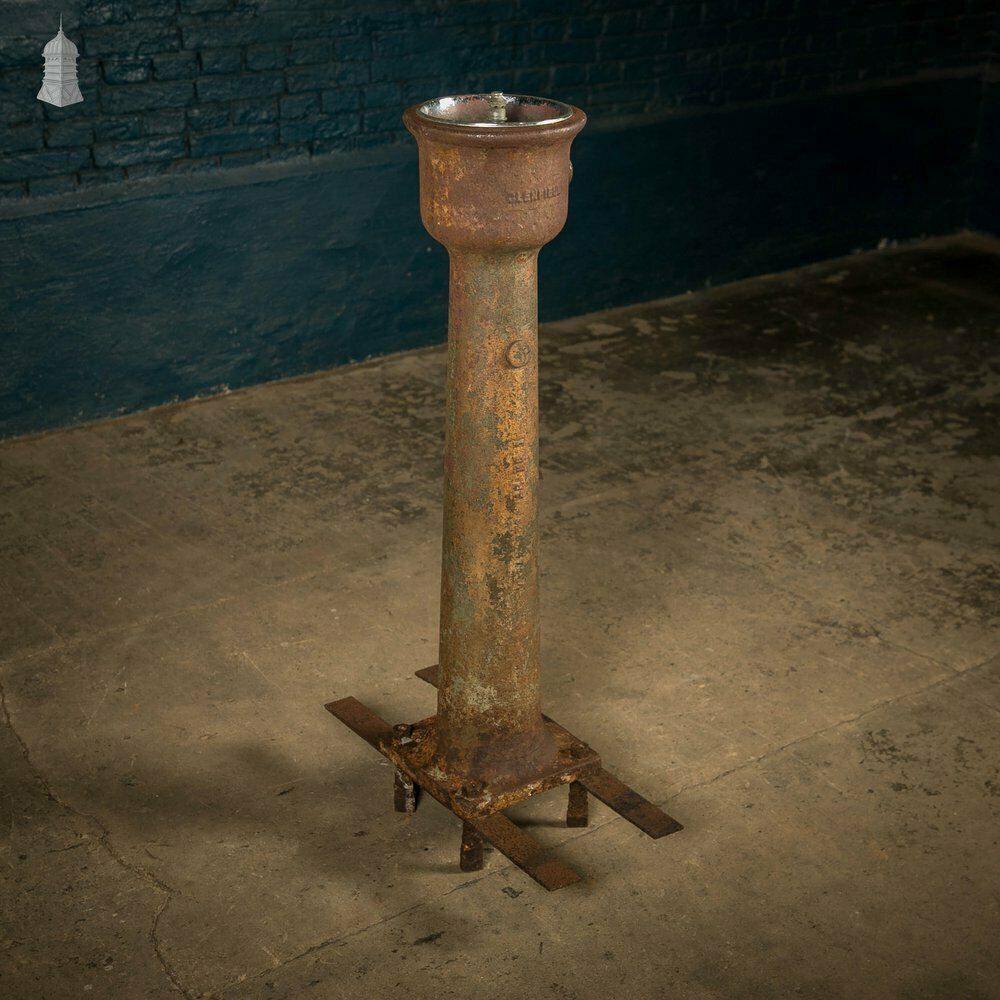 450.0 Glenfield Drinking Fountain, Cast Iron photo