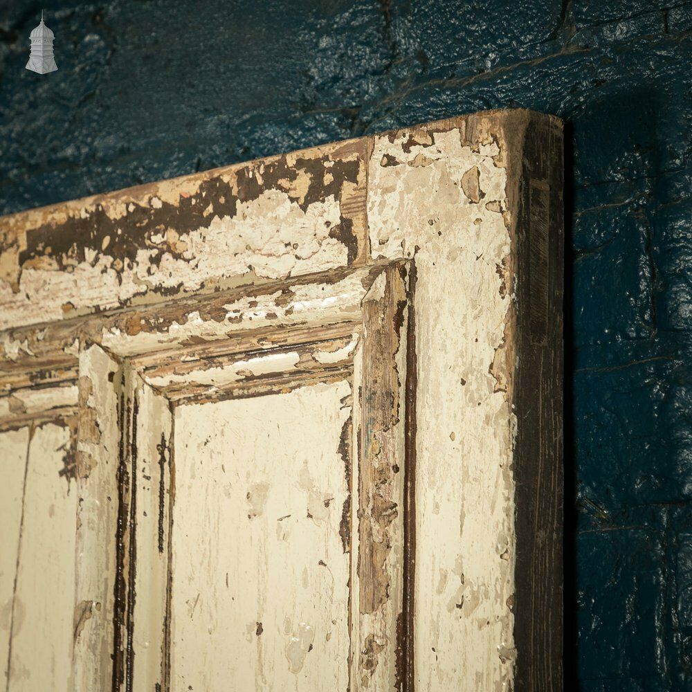 photo vintage Pine Paneled Door, Moulded 6 Panel