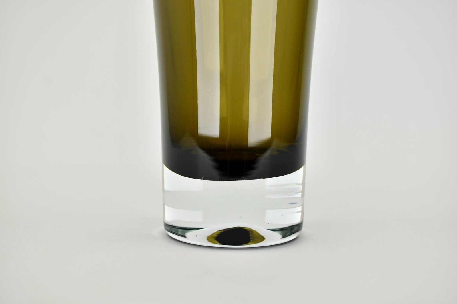 Villeroy & Boch Olive Green Glass Vase | Mid Century Modern Style Clear Base Germany Venini Murano Contemporary Decoration Safari Holmegaard photo Home Decor
