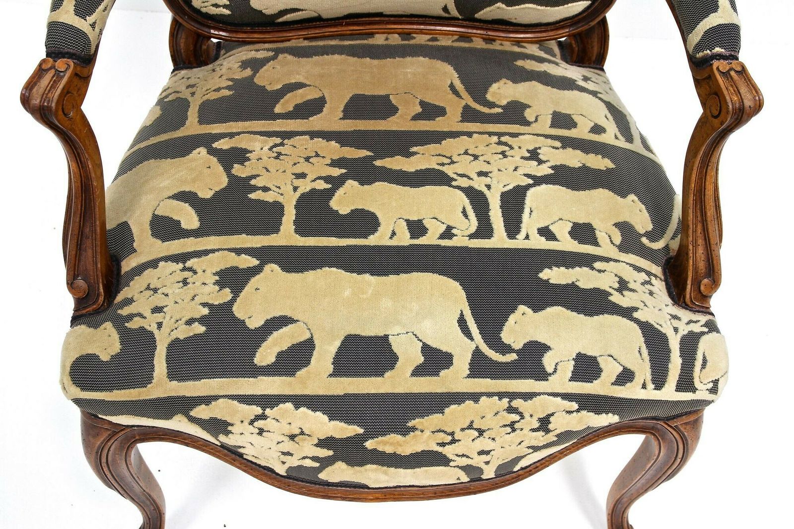 photo vintage 19th Century Nutwood Armchair, Handcarved, At Ca. 1880