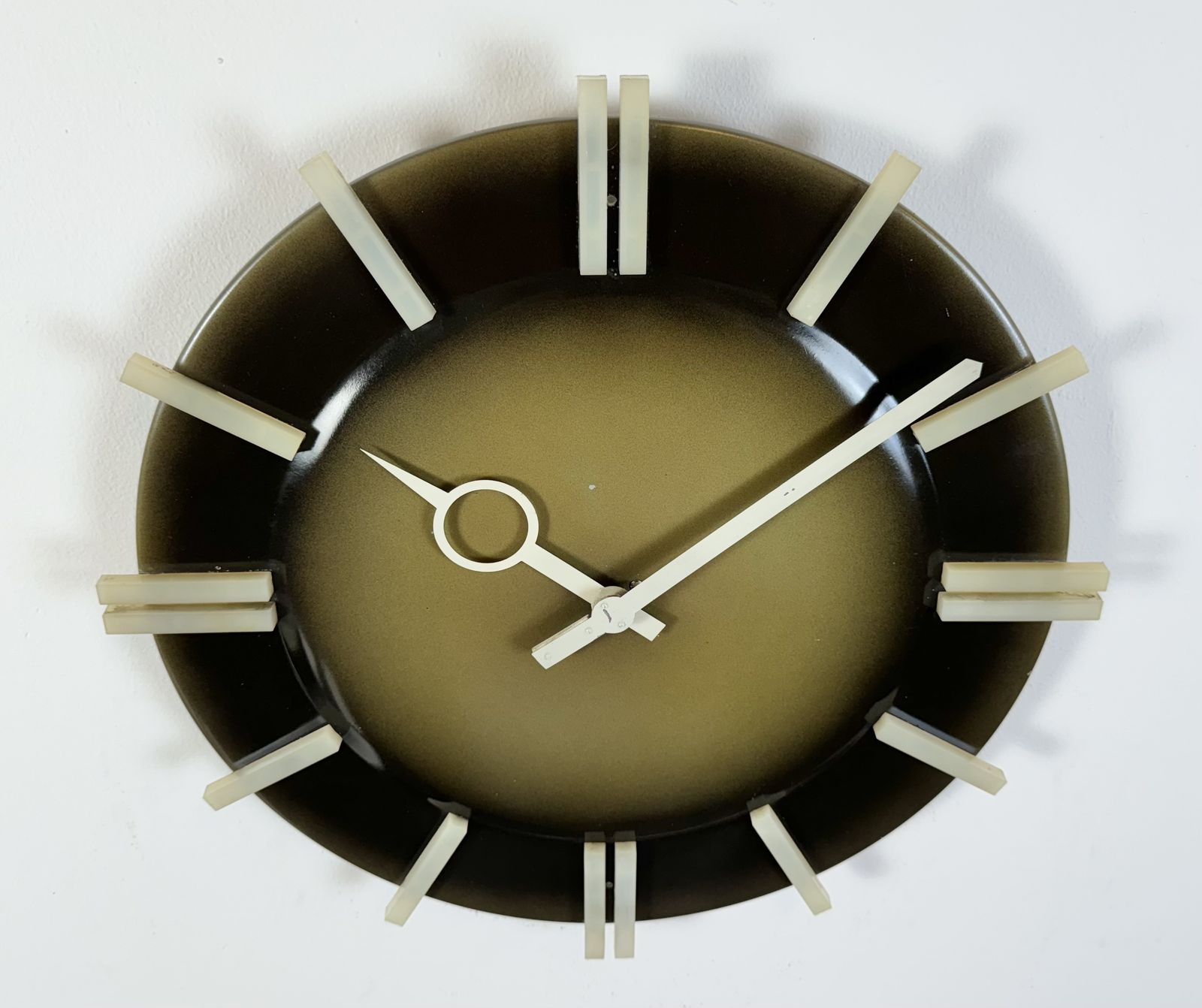 photo vintage Industrial Office Wall Clock From Pragotron, 1970s