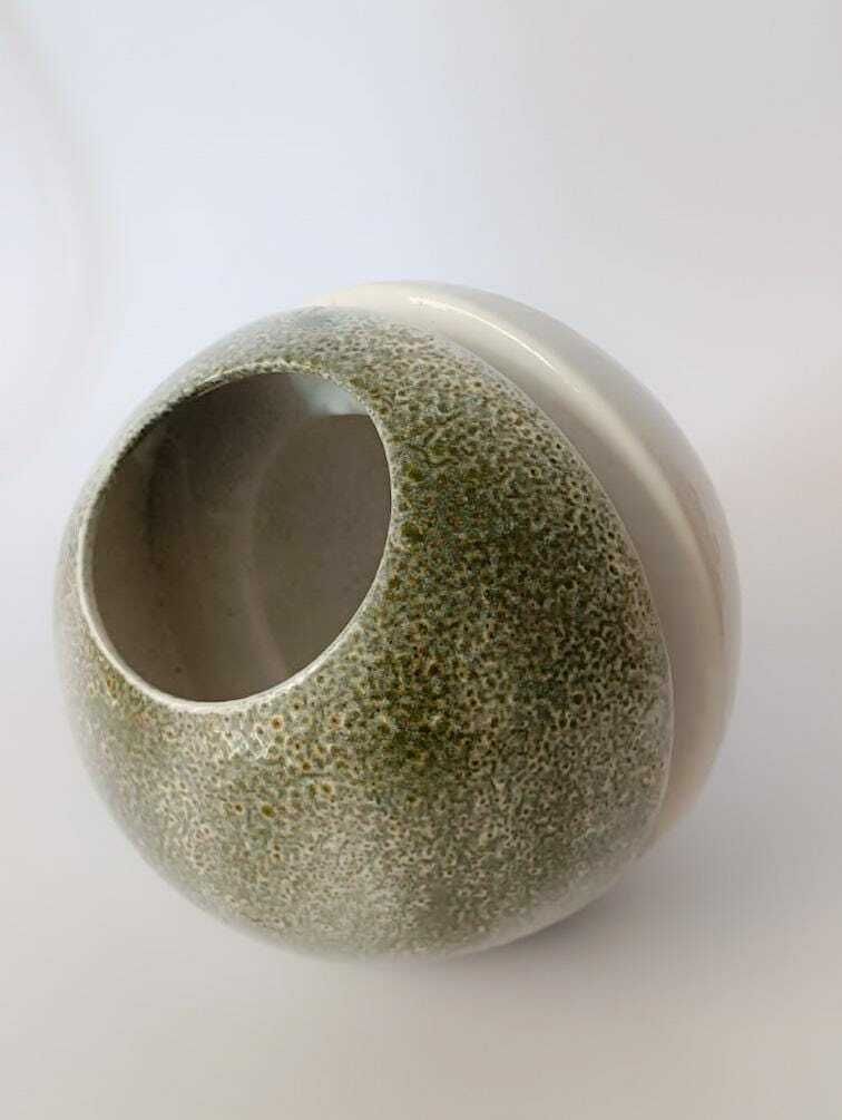 Particular 70s Space Age Ceramic Sphere Vase Il Picchio Bertoncello Calro Zauli Was White Grey photo furniture