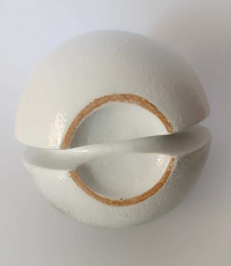 Particular 70s Space Age Ceramic Sphere Vase Il Picchio Bertoncello Calro Zauli Was White Grey photo vinterior