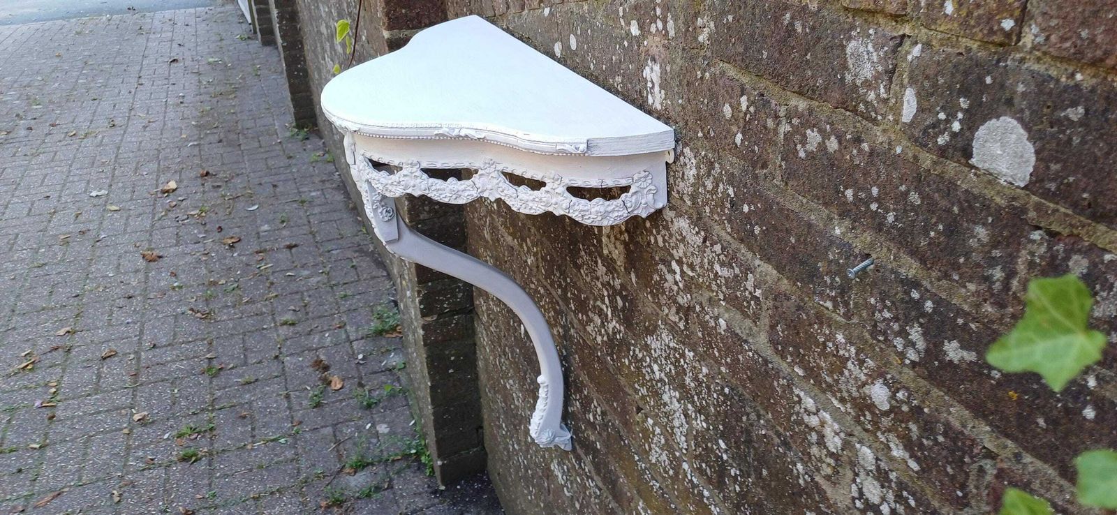 Imposing Genuine Vintage Retro 60s Wall Bracket Shelf Highly Decorative Painted White In Farrow And Ball photo vintage