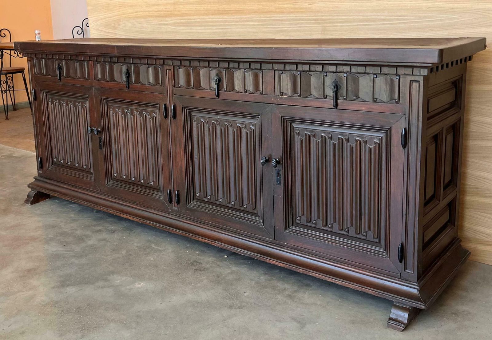 Large 20th Century Catalan Spanish Baroque Carved Walnut Tuscan Credenza Or Buff photo vinterior