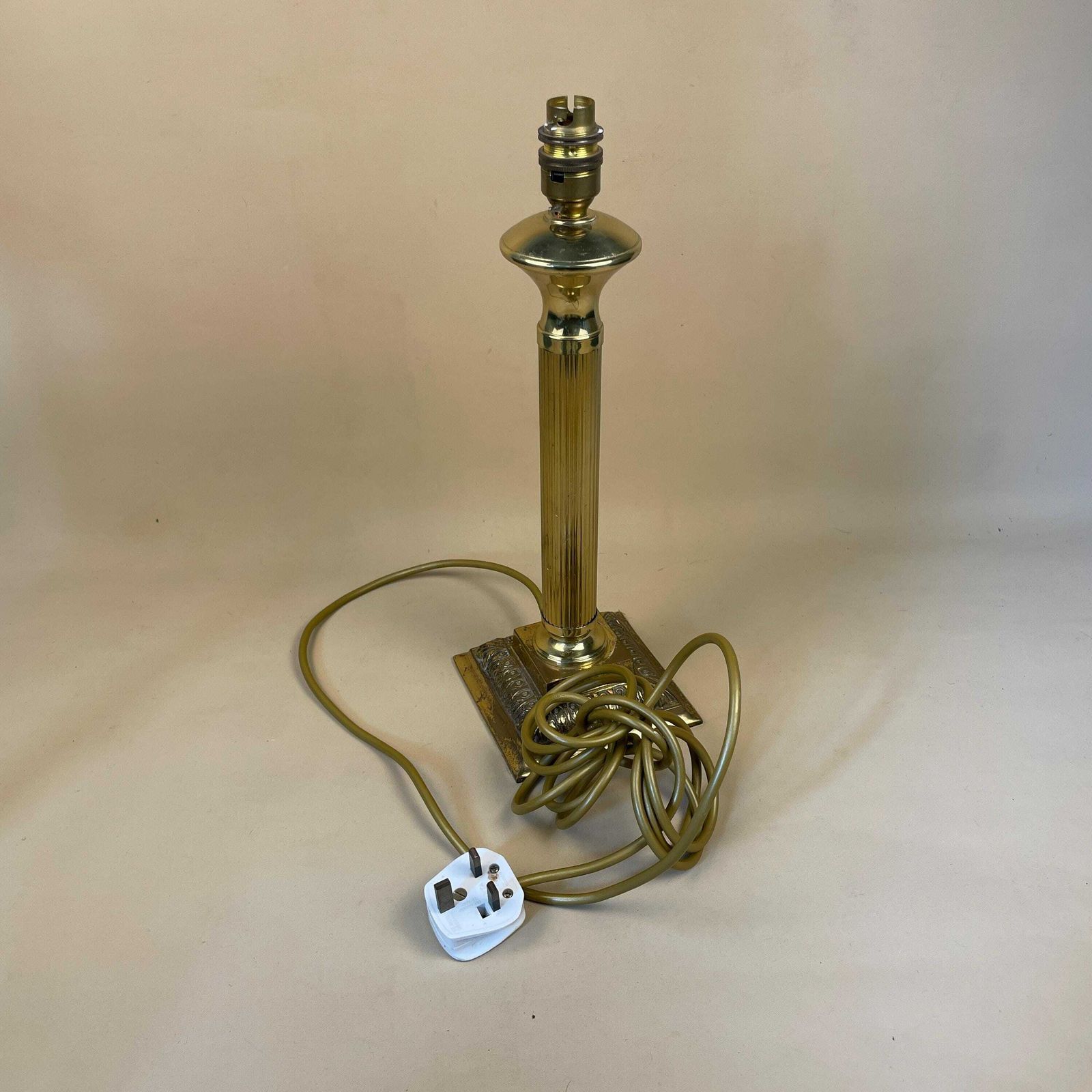 photo for sale Vintage Metal Gold Brass Lamp Light Bedside Table Ornate Column Desk Antique Small Square Base Detail Medium