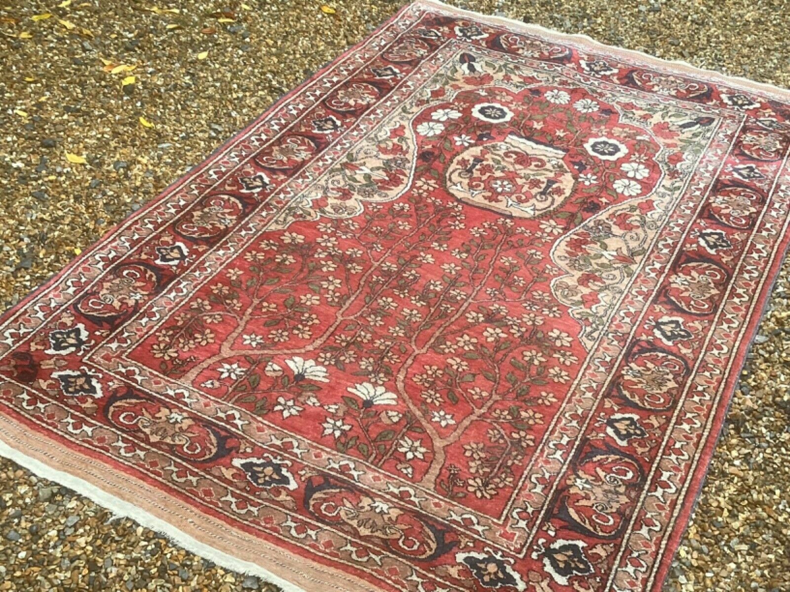 Fine Antique Turkman Silk Prayer Rug / Carpet photo furniture