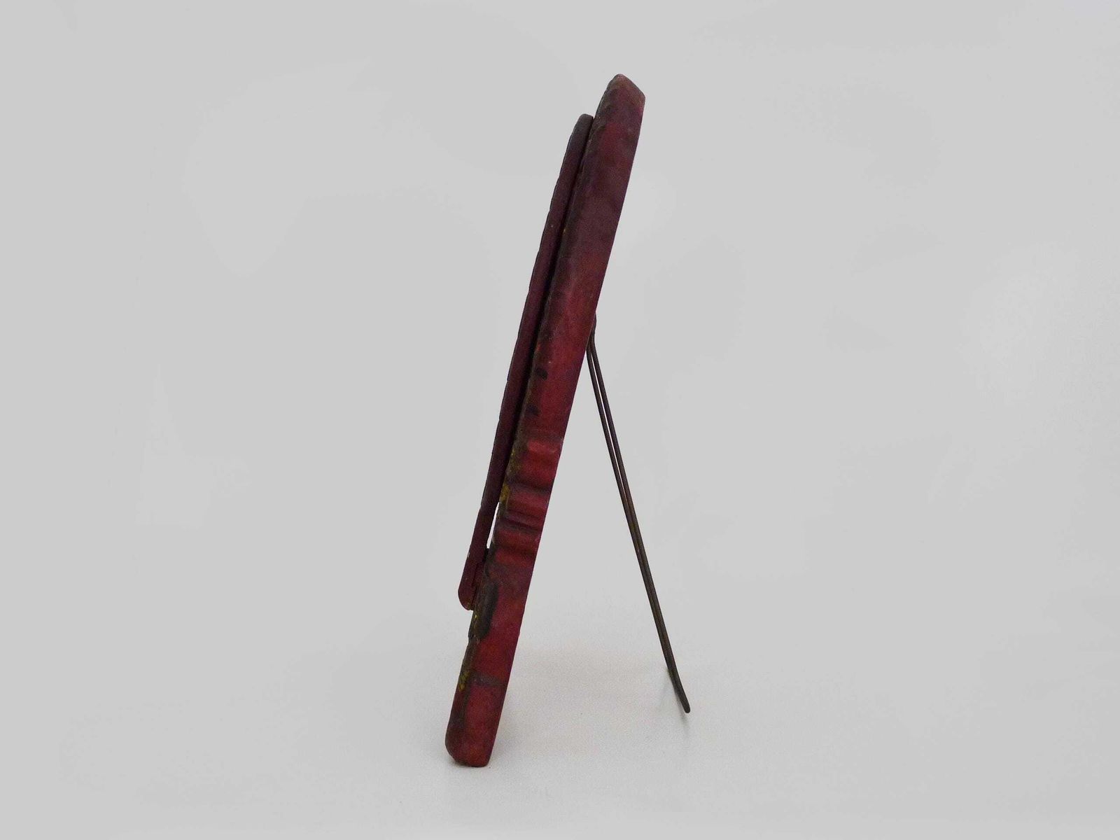 Chinese Psyche Mirror In Hand Carved Wood, Gilded And Lacquered In Red. Early To Mid 20th Century photo vintage
