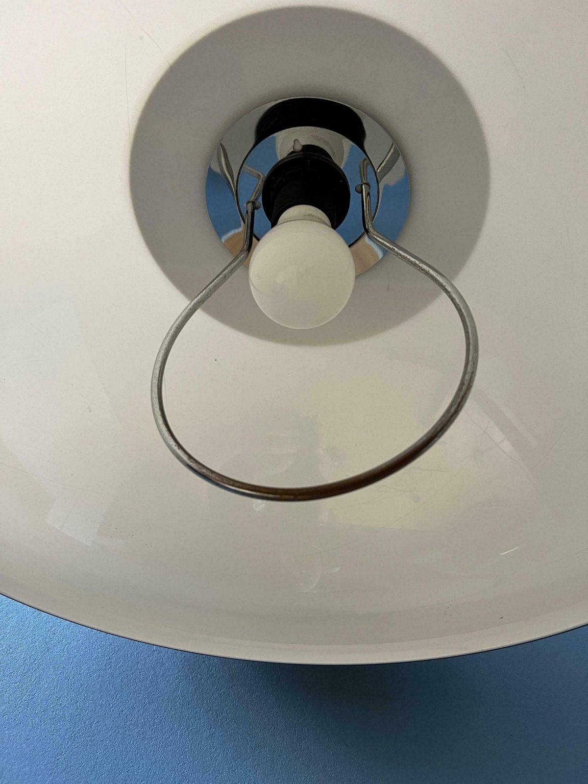 photo furniture Acrylic Glass Beige Mushroom Pendant Lamp With Chrome Top Cap