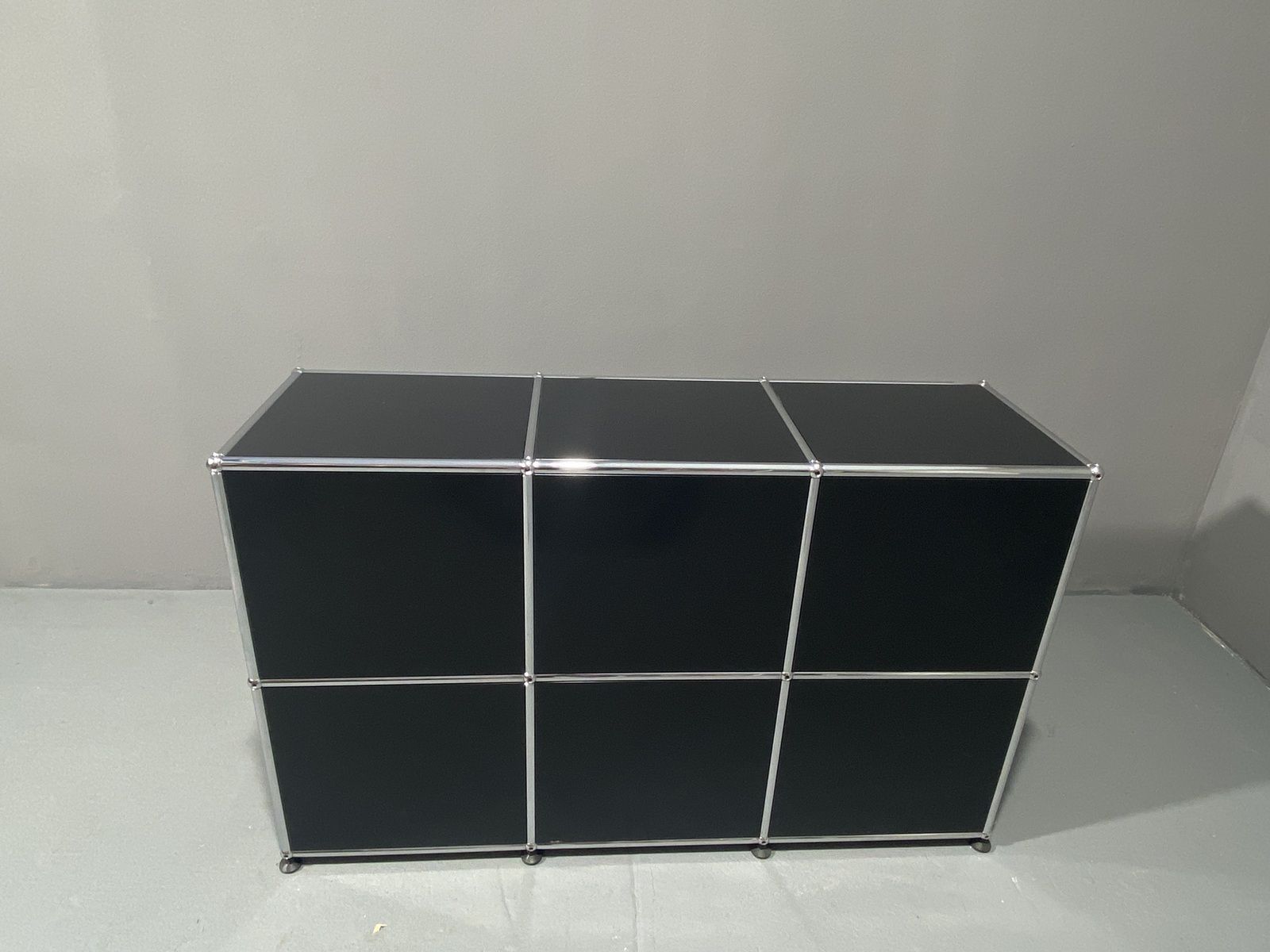 2091.0 Black Metal Cabinet By Paul Schaerer And Fritz Haller For Usm, Switzerland, 1970´S photo