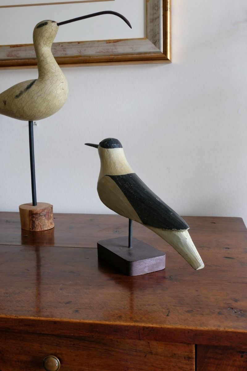 Hand Carved & Monochrome Painted Decorative Bird 1001867 photo furniture