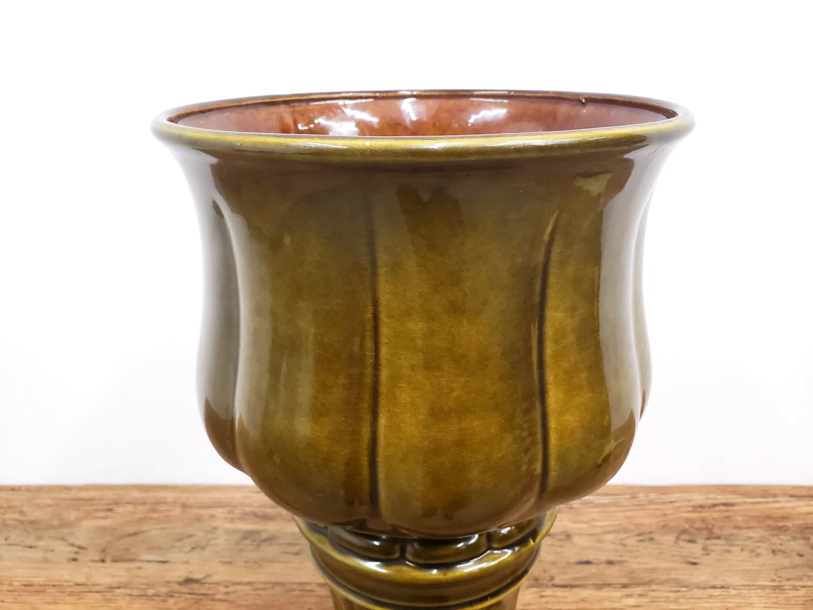 Olive Green Ceramic Vase photo vinterior