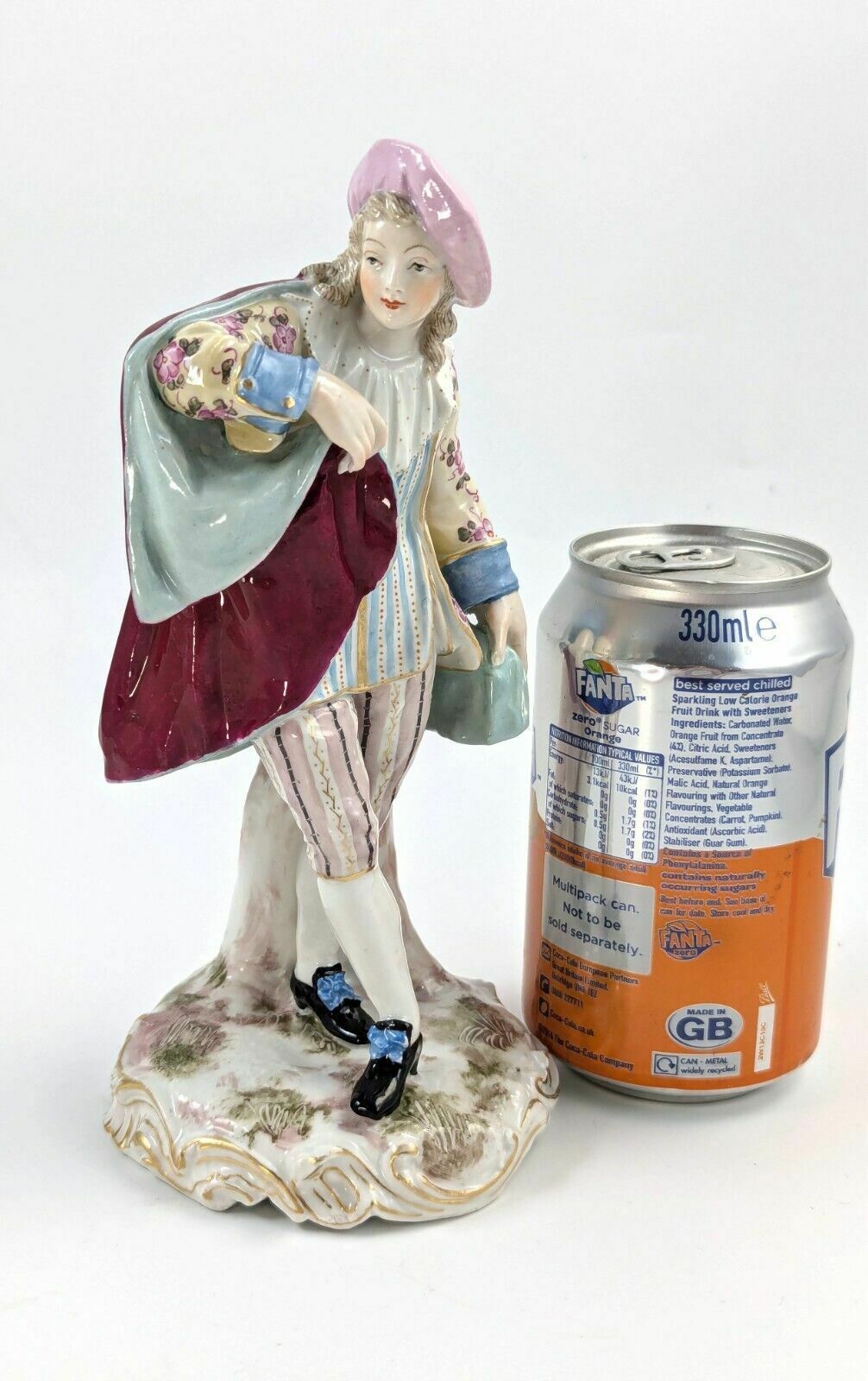 photo furniture Antique Porcelain Figurine Of Dandy, Samson, France, Late 19th Century.