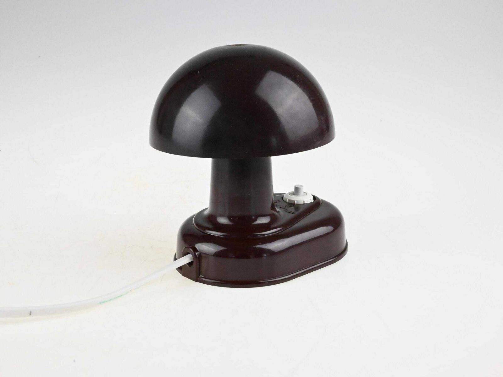 photo furniture Vintage Bakelite Table Lamp, Bauhaus Lamp, Bakelite Lamp, Desk Lamp, Bedside Lamp, Art Deco Lamp, Art Deco Light, Art Deco Lighting, Bauhaus