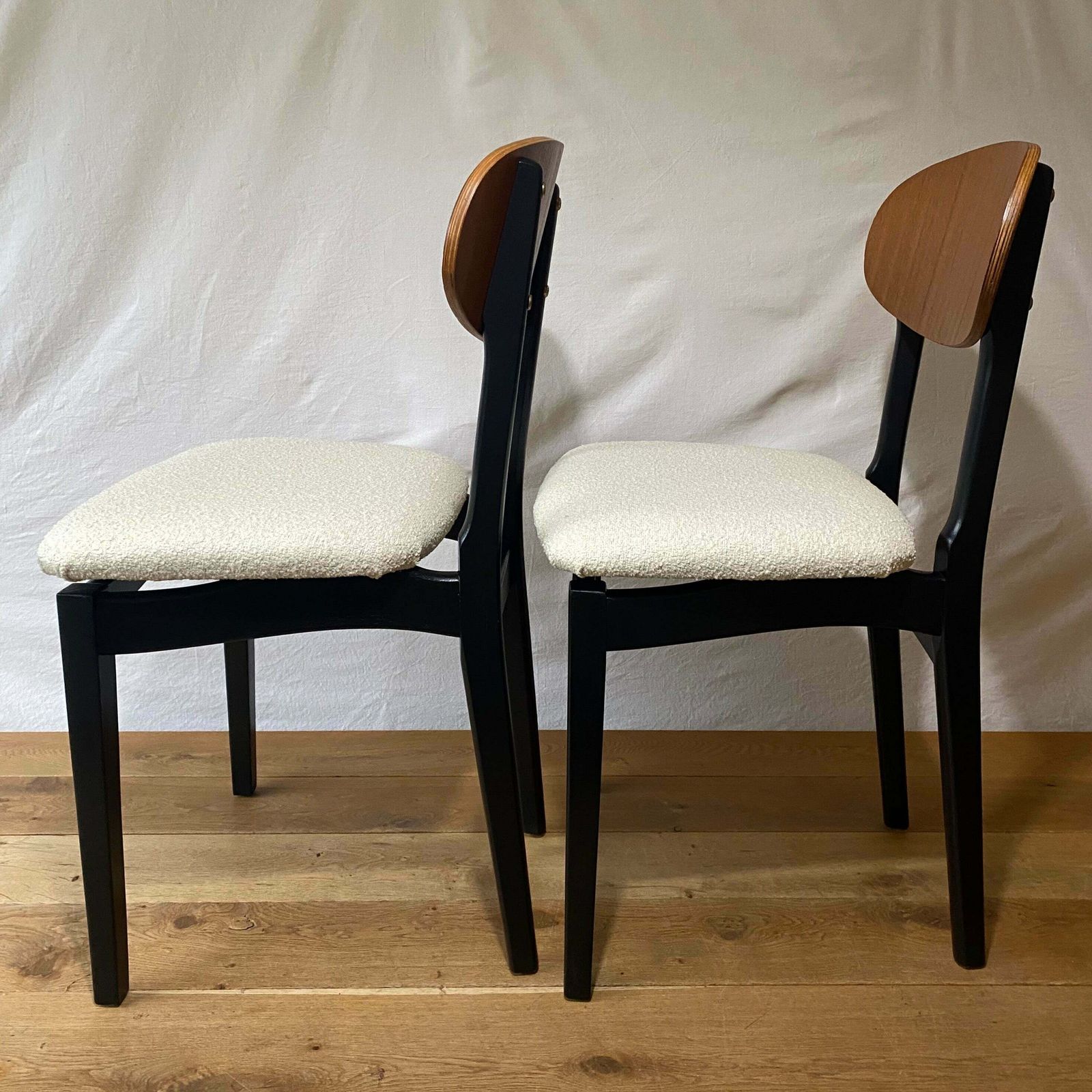 Pair Of Refurbished Eco Boucle Retro Mcm Dinning Room, Home Office Chairs photo vintage
