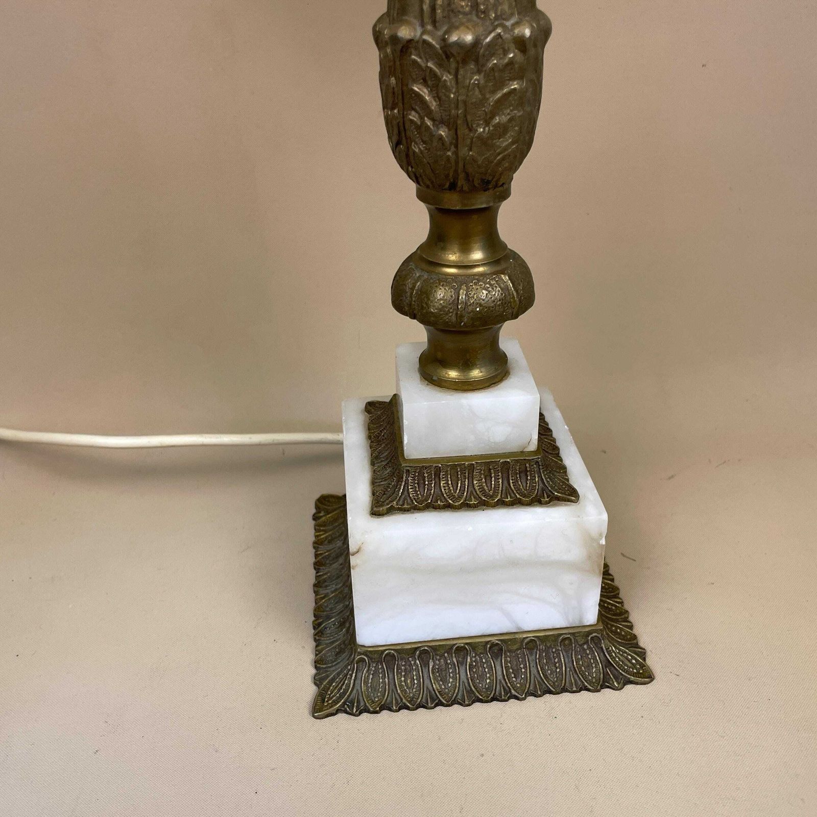 Onyx Marble & Gold Brass Lamp Light Bedside Side Table Desk Square Base Ornate White Stone Pillar Lampshade Vintage Antique photo buy