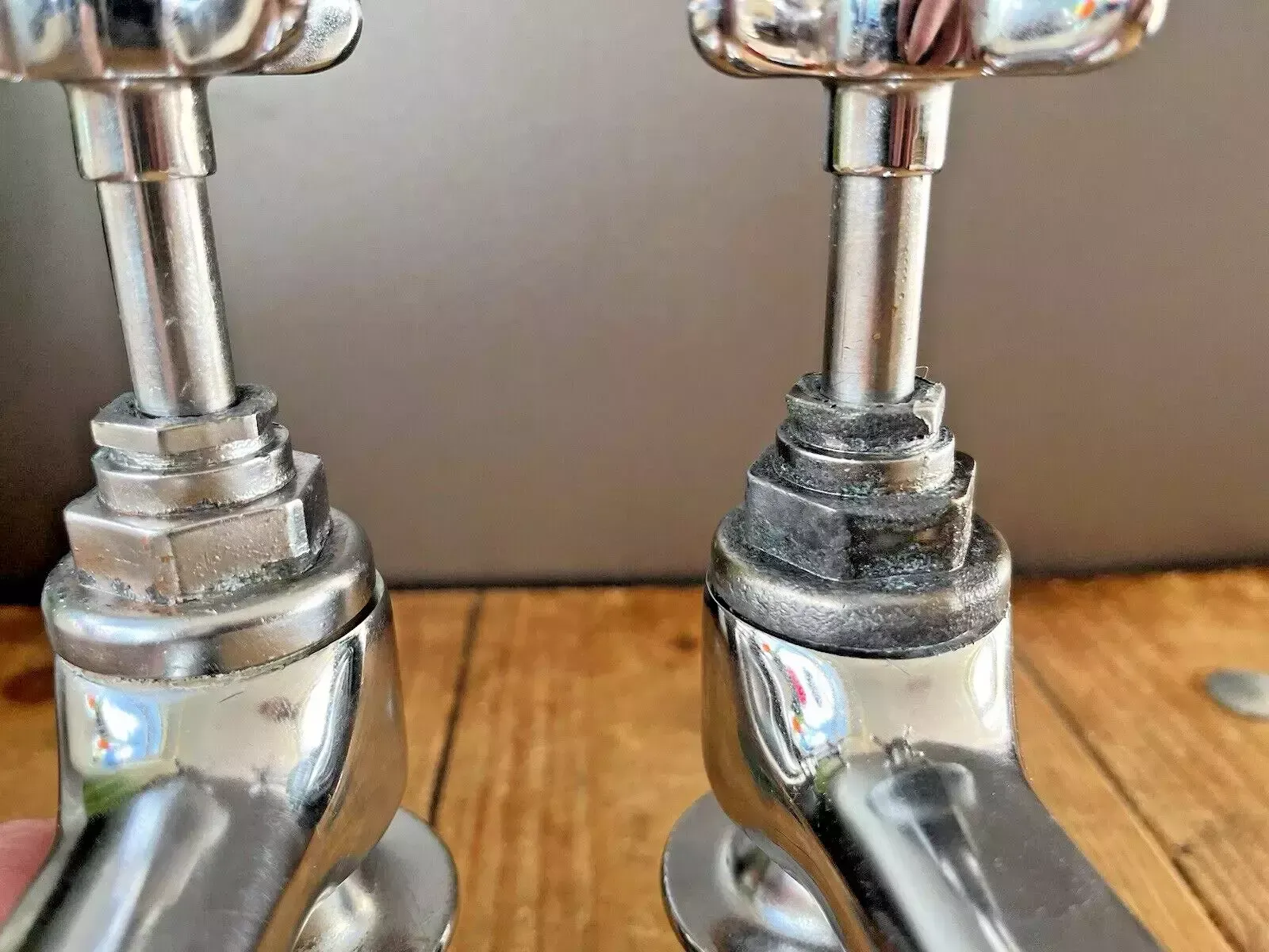Vintage Welsh Bath Hot & Cold Kitchen Sink Basin Cross Handle Taps Antique Style photo buy