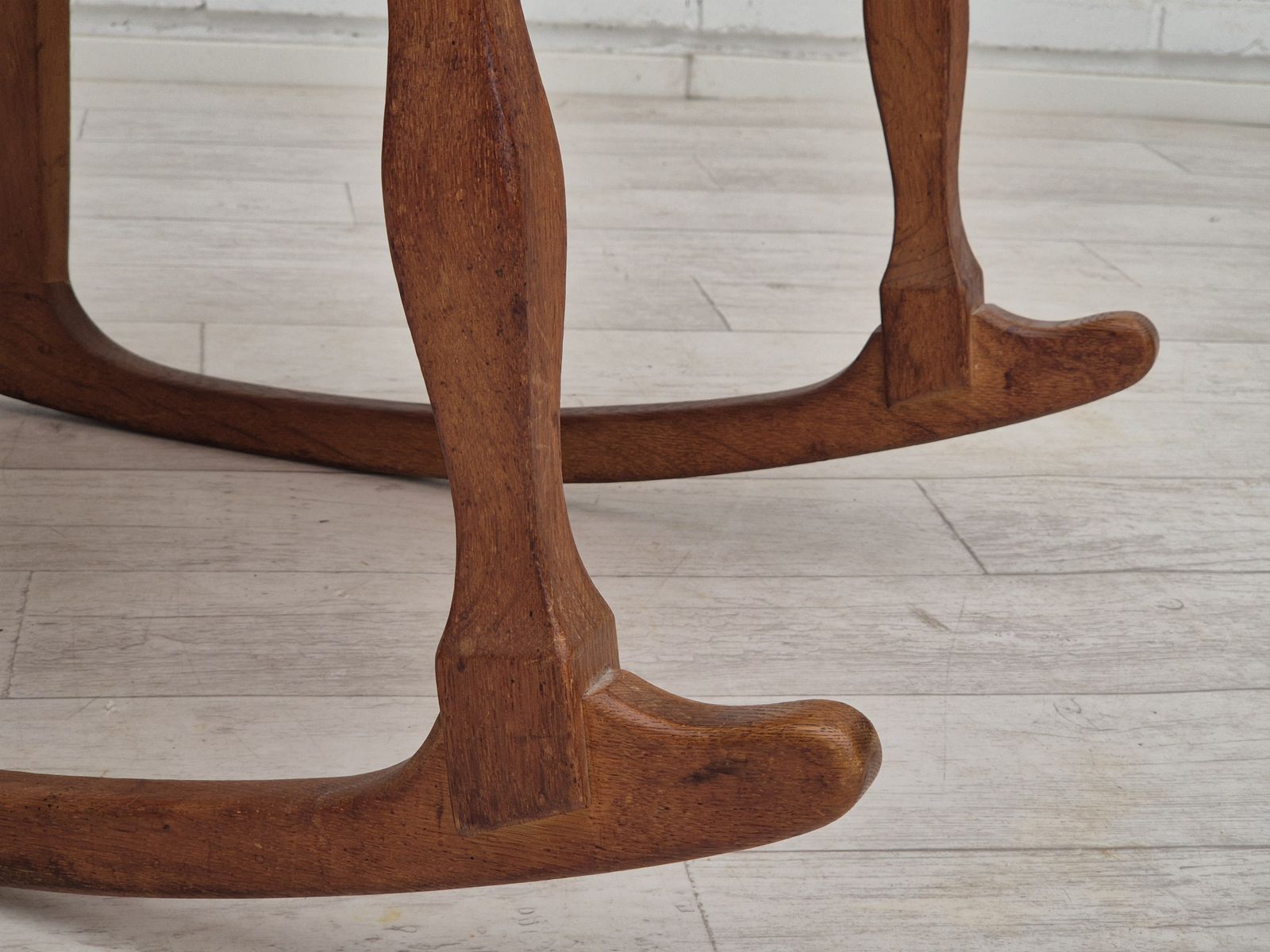 photo furniture 1960s, Danish Rocking Chair, Original Good Condition, Solid Oak Wood, Furniture Wool Fabric.