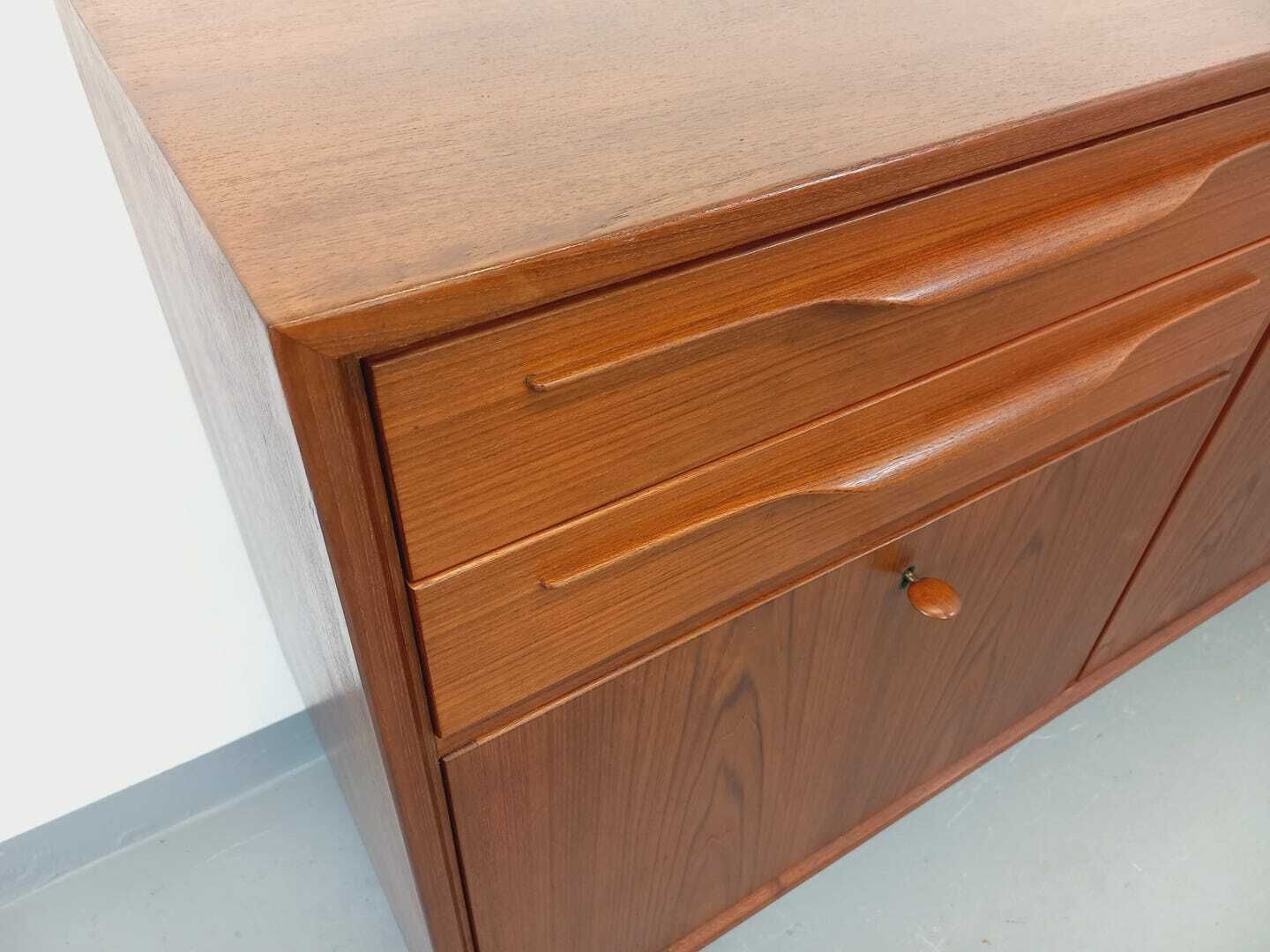 Mobilier Enfilade scandinave Swiss Teak en teck photo