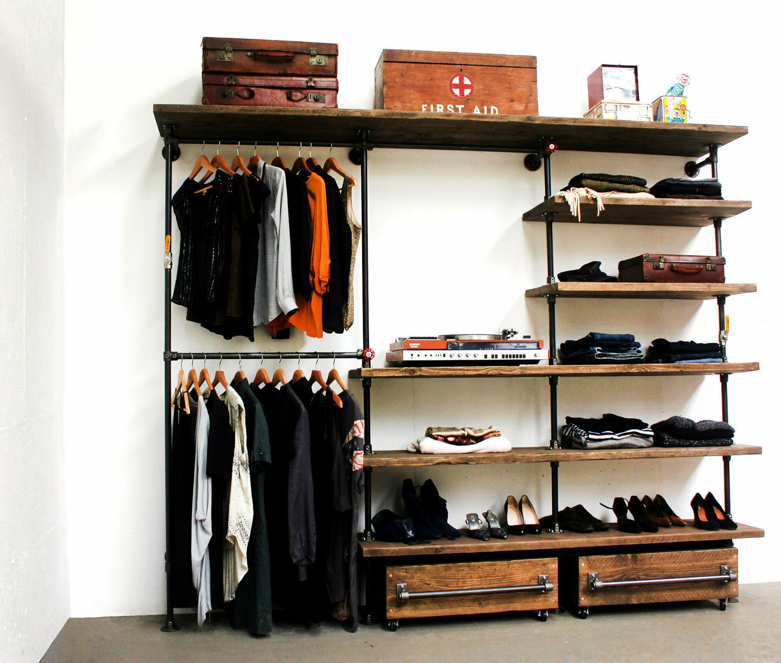 Max Industrial Reclaimed Scaffold Board And Dark Steel Pipe Clothes Hanging And Dressing Room Shelving Unit With Storage Drawers