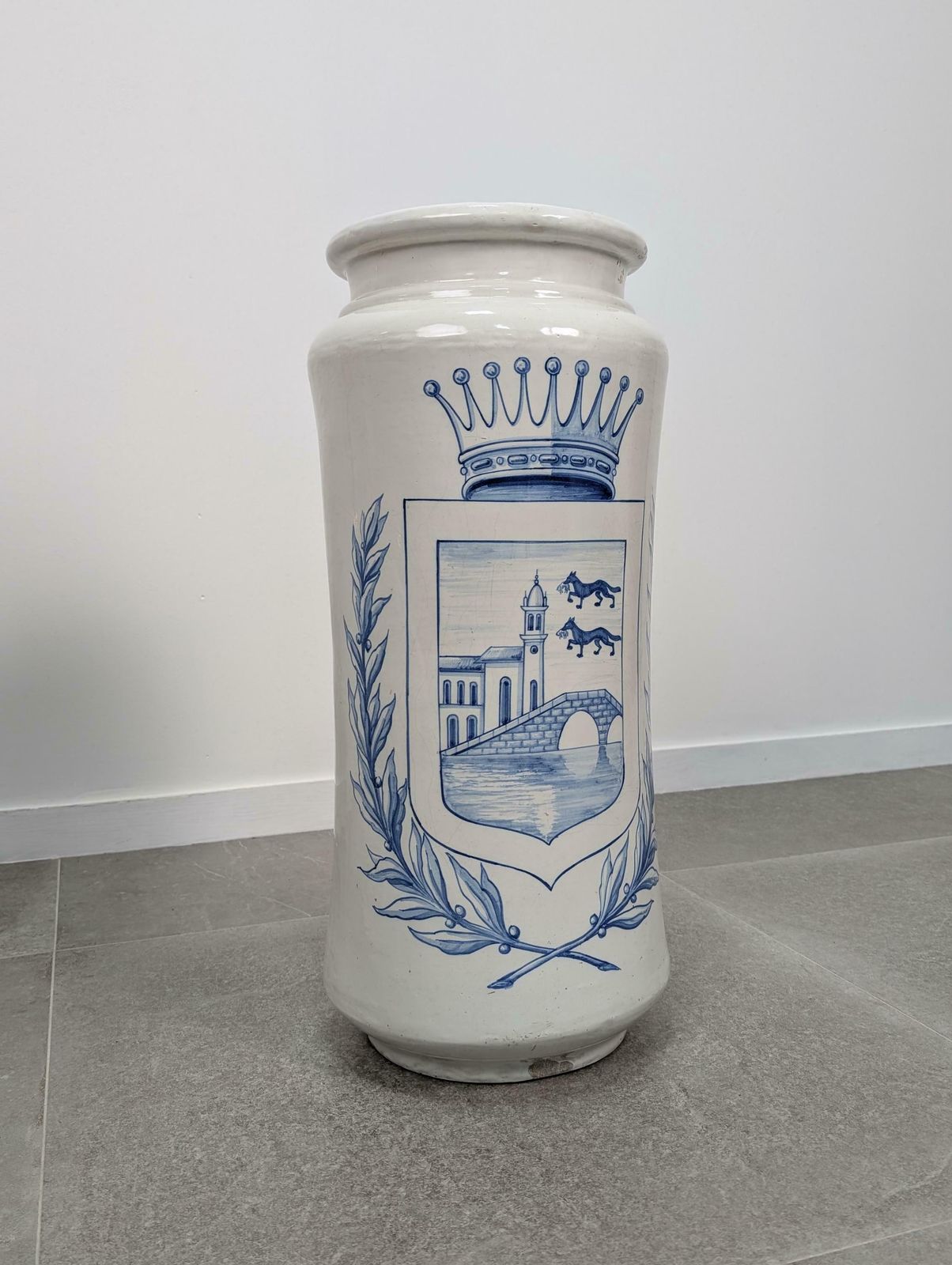 Antique Talavera Ceramic Umbrella Stand With Bilbao Coat Of Arms photo vinterior