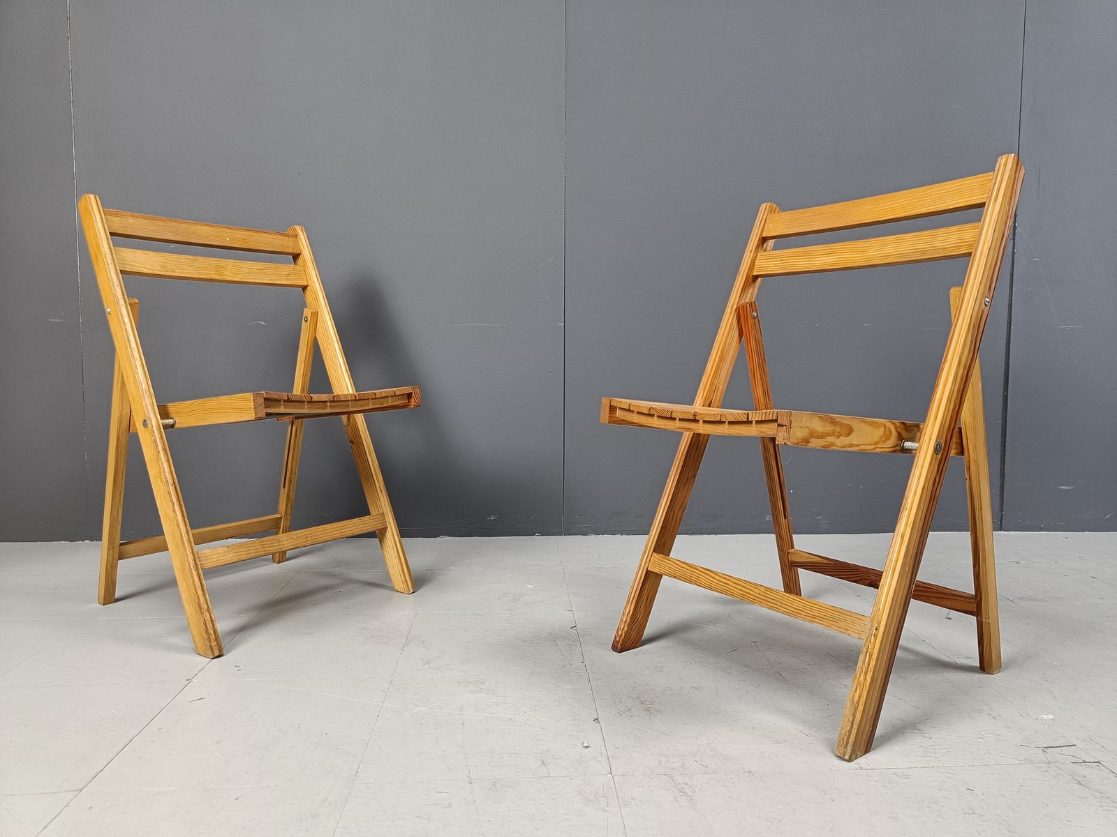 photo furniture Mid Century Wooden Folding Chairs, 1950s   Set Of 6