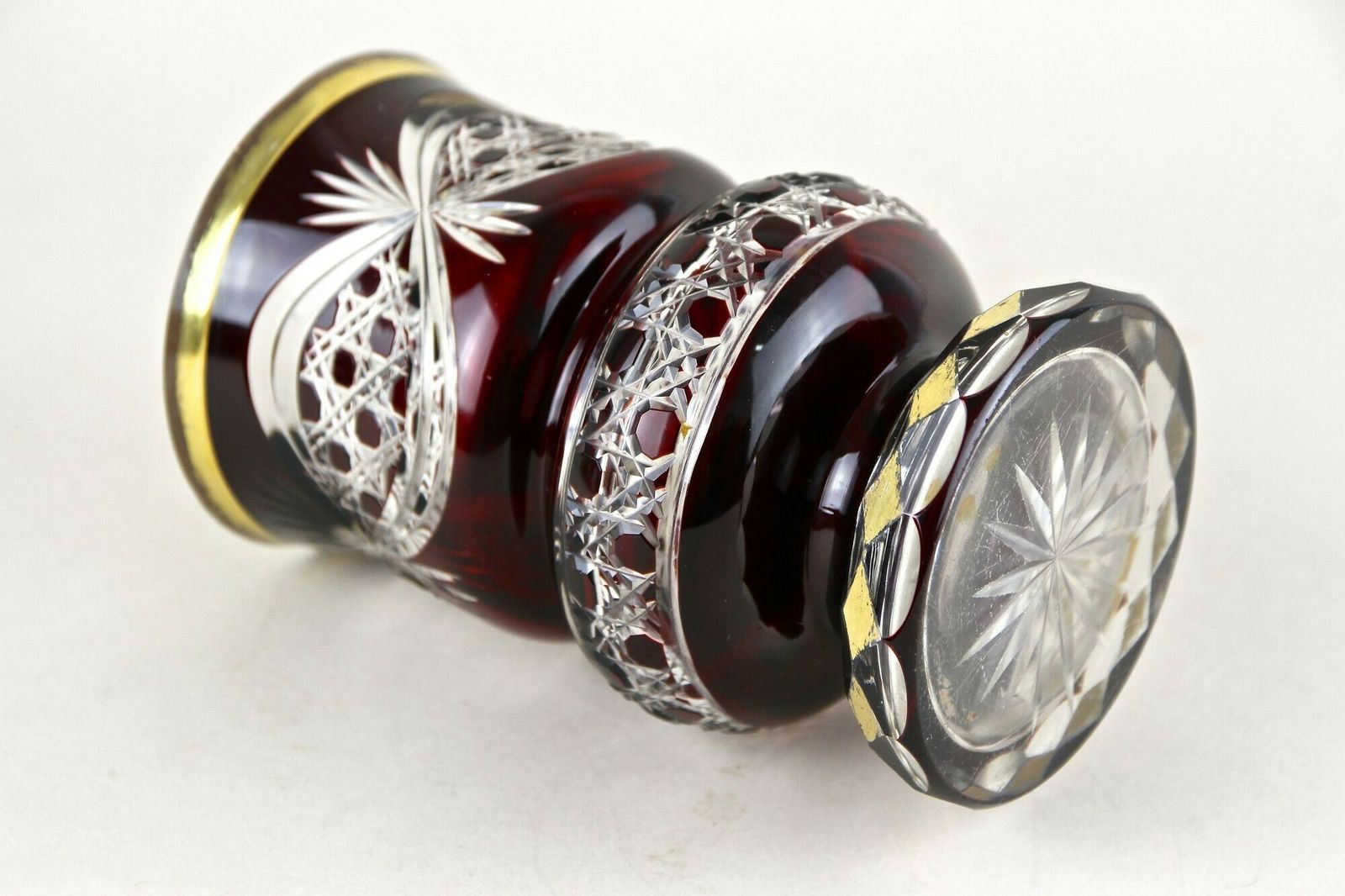 photo vintage 19th Century Biedermeier Ruby Red Overlay Glass Goblet, Gilt Parts, Cz Ca. 1840