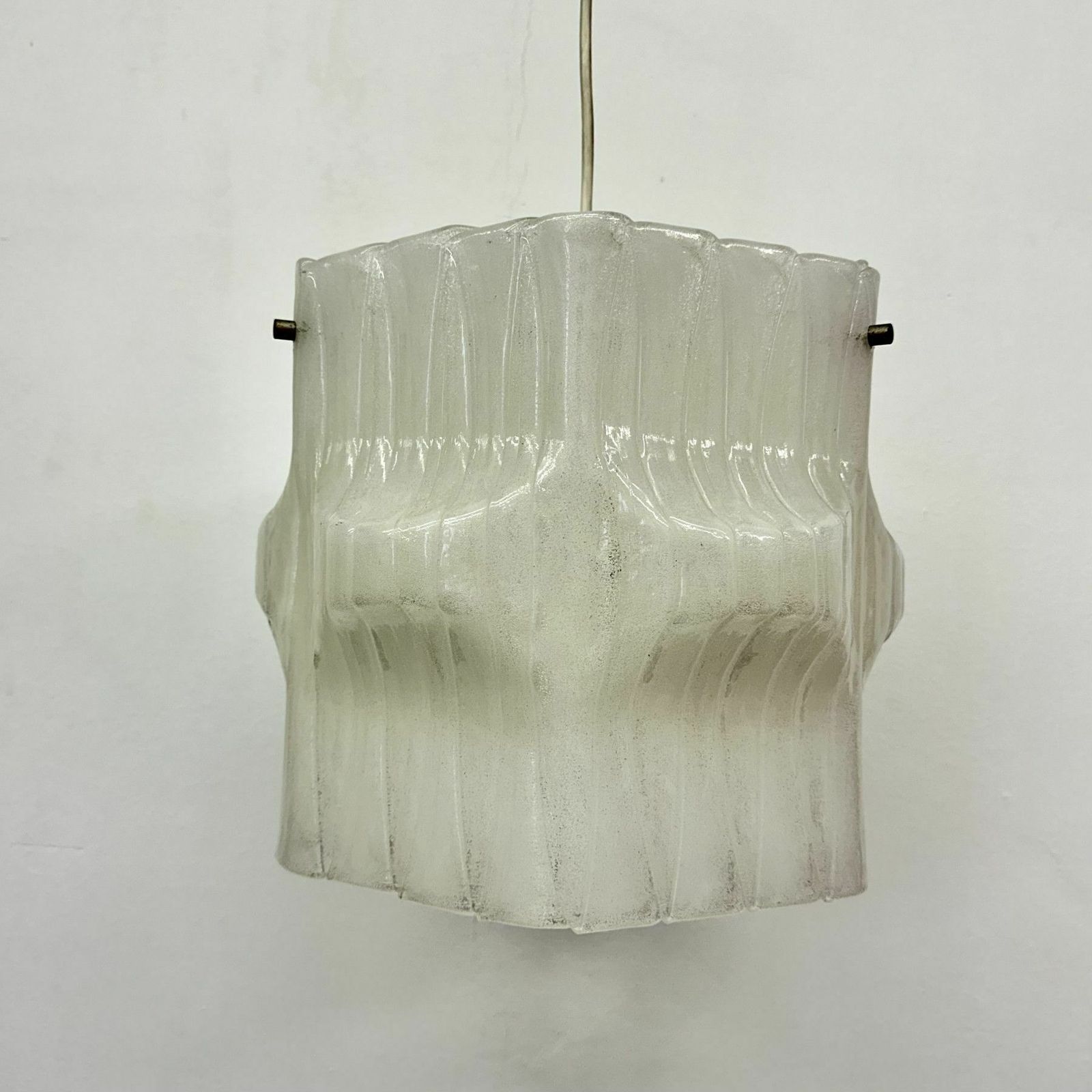 Mid Century Ijslucite Hanglamp, Jaren 1970 photo furniture
