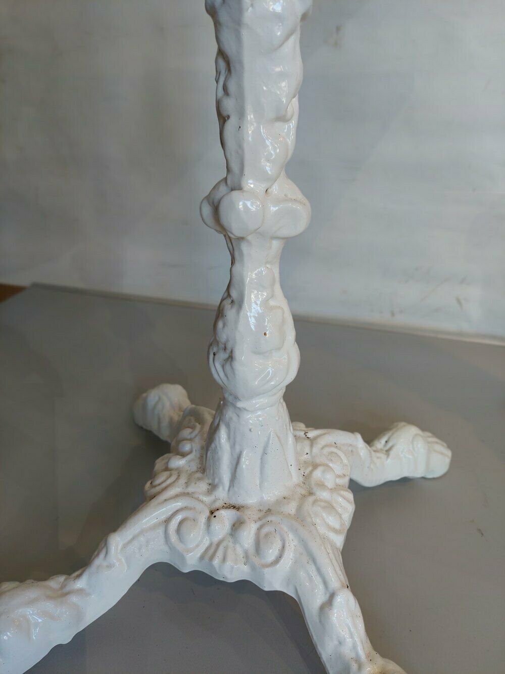 Victorian Cast Iron Garden Table photo vinterior