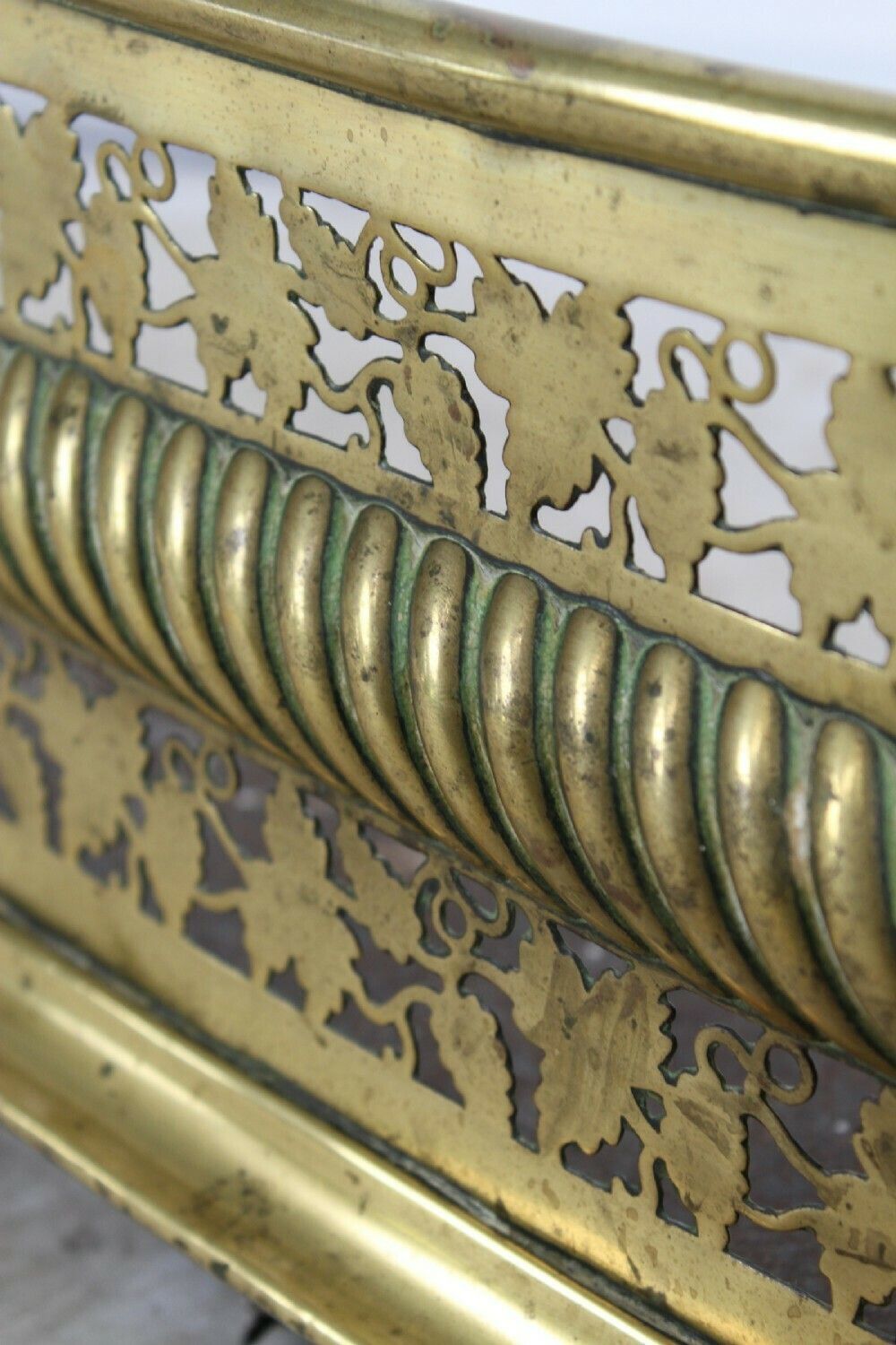 photo furniture Small Victorian Pierced Brass Fire Fender