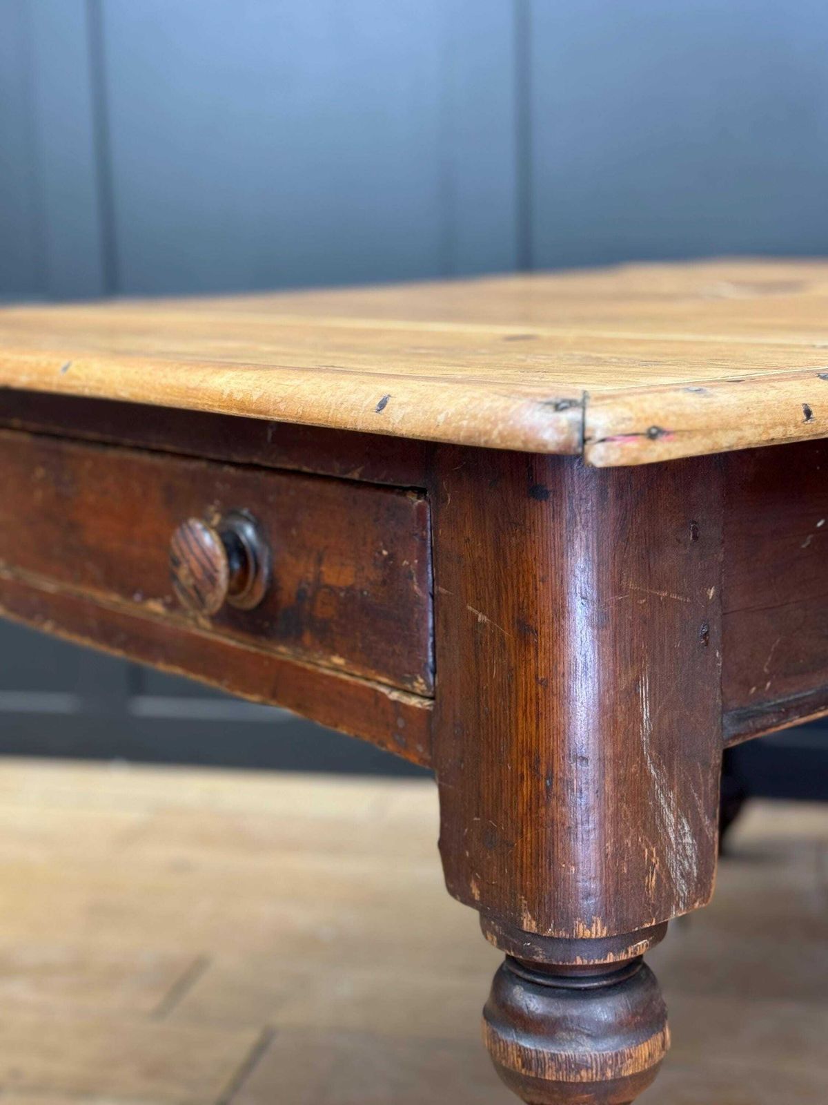 Antique Pine Dining Table / Victorian Kitchen Table / Rustic Farmhouse Pine Desk photo vinterior