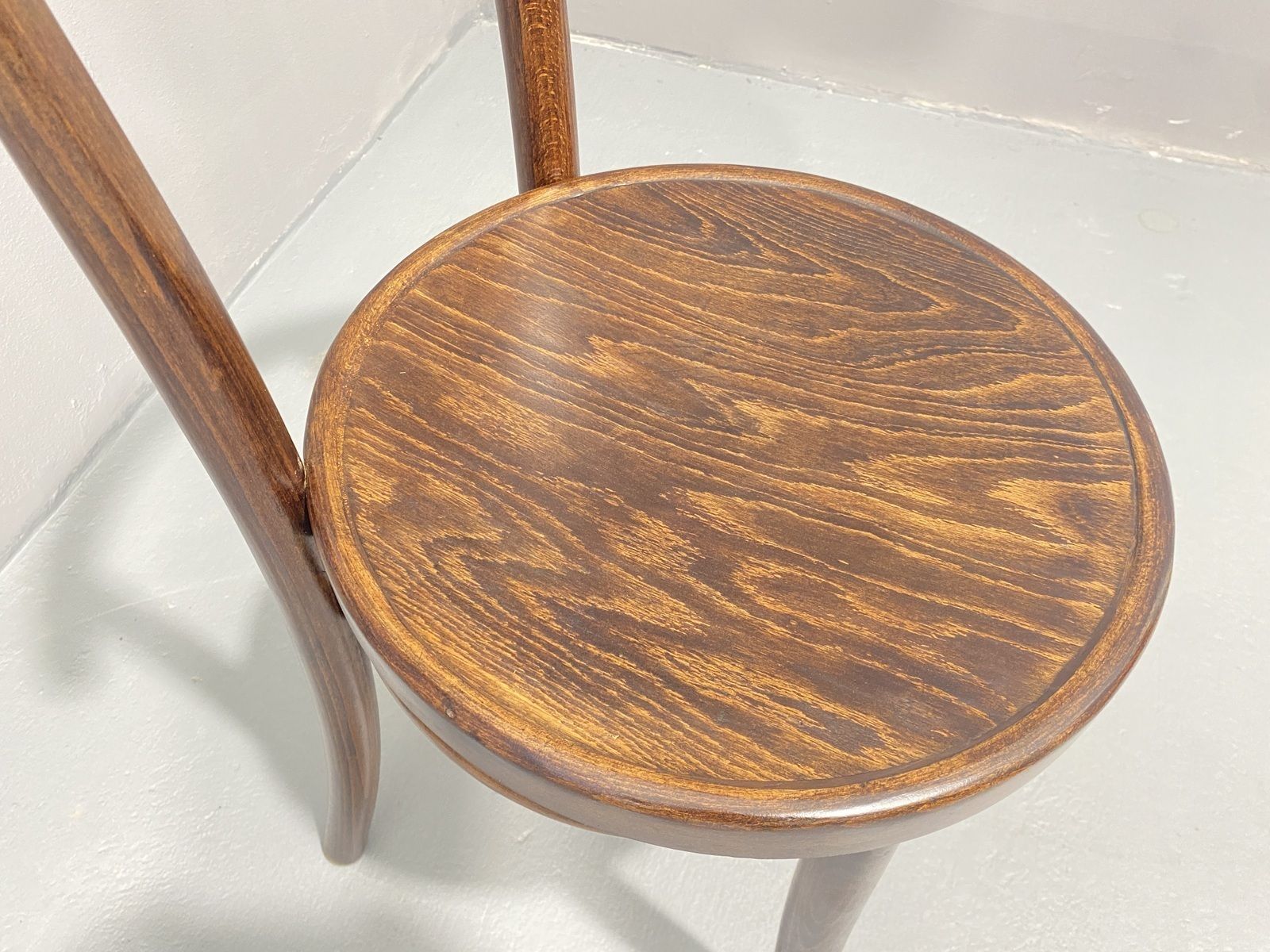 Fully Renovated Chair Thonet Mundus, Czechoslovakia, 1920´S photo vintage