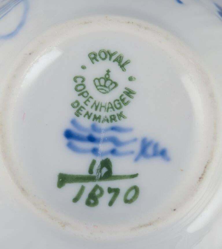 Royal Copenhagen Blue Flower Curved, Six Coffee Cups With Saucers. photo vintage