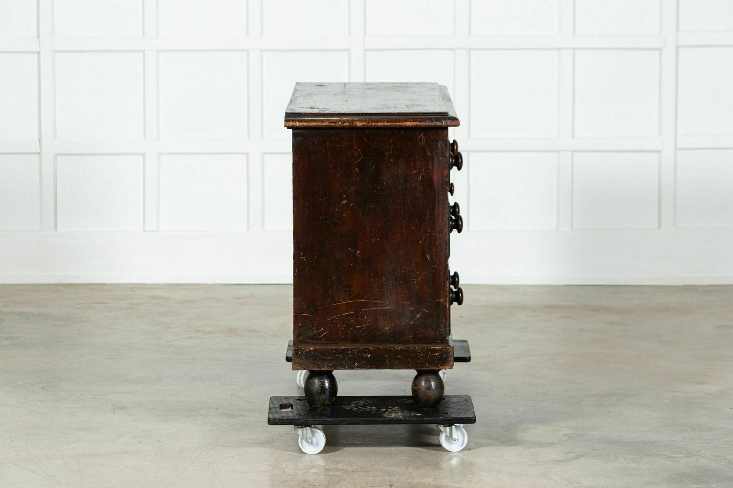 19thc English Pine Dresser Base photo vinterior