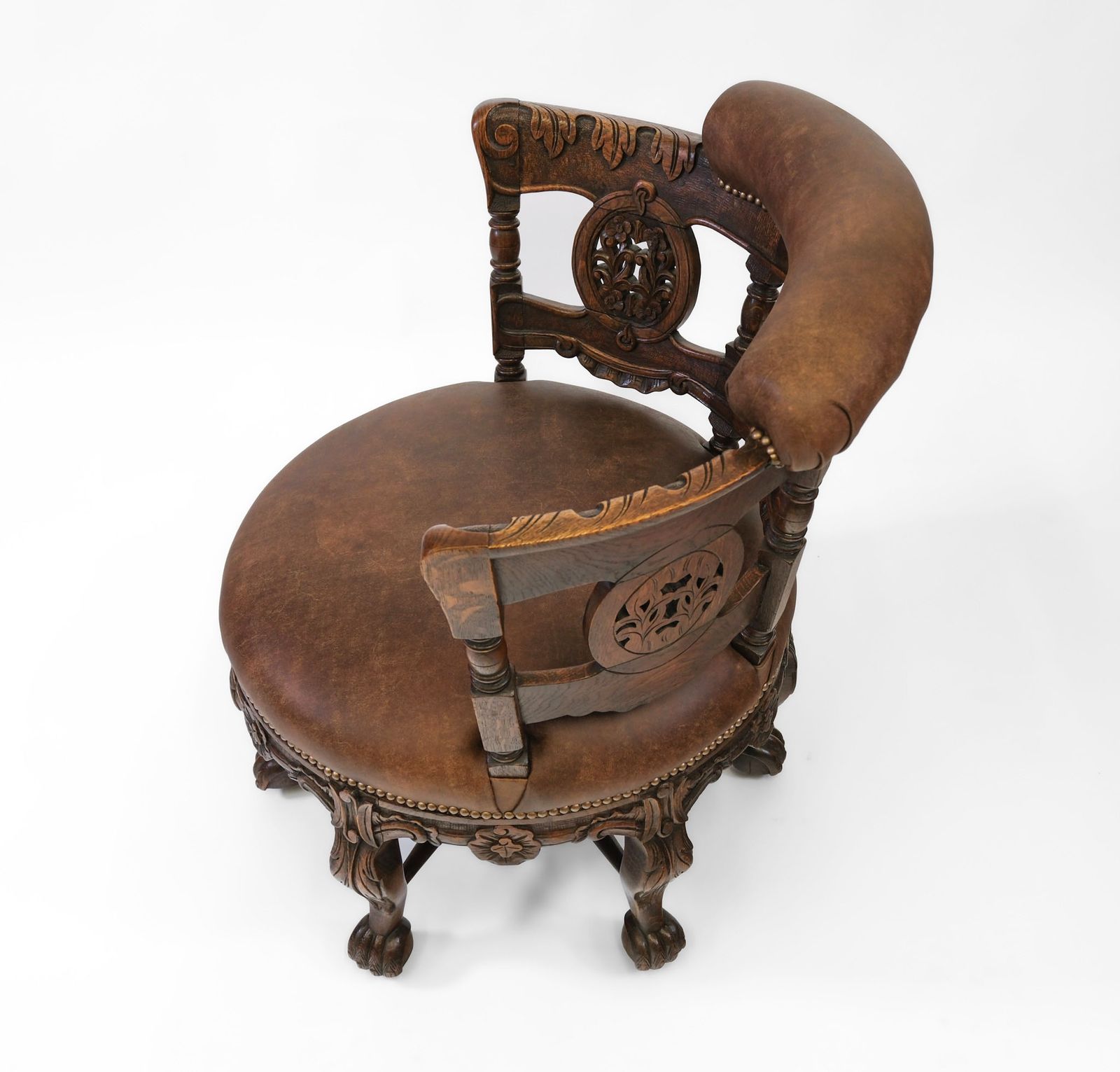 Furniture 19th Century Oak & Leather Carved Burgermeister Chair photo