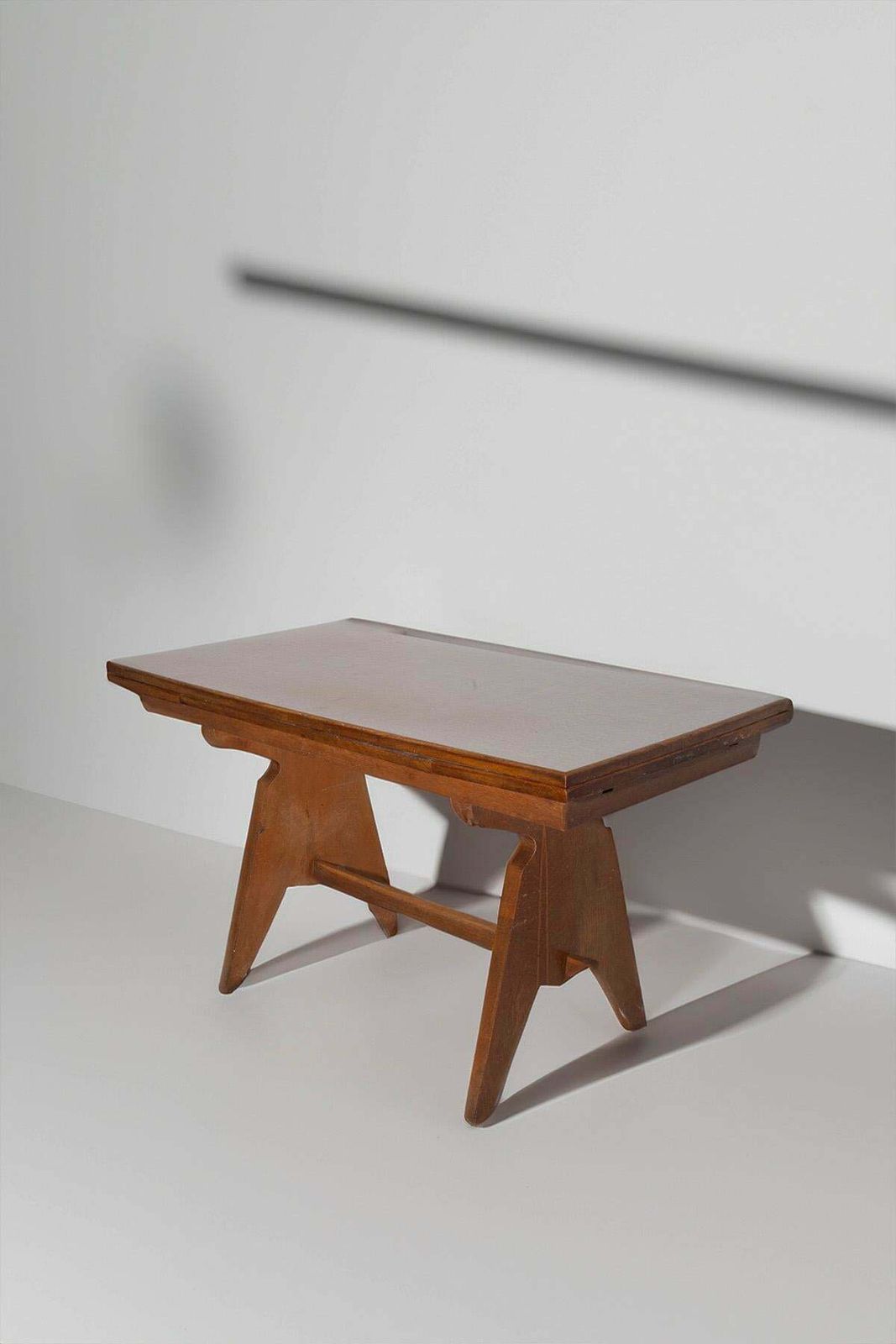 photo furniture Extendable Wooden Dining Table