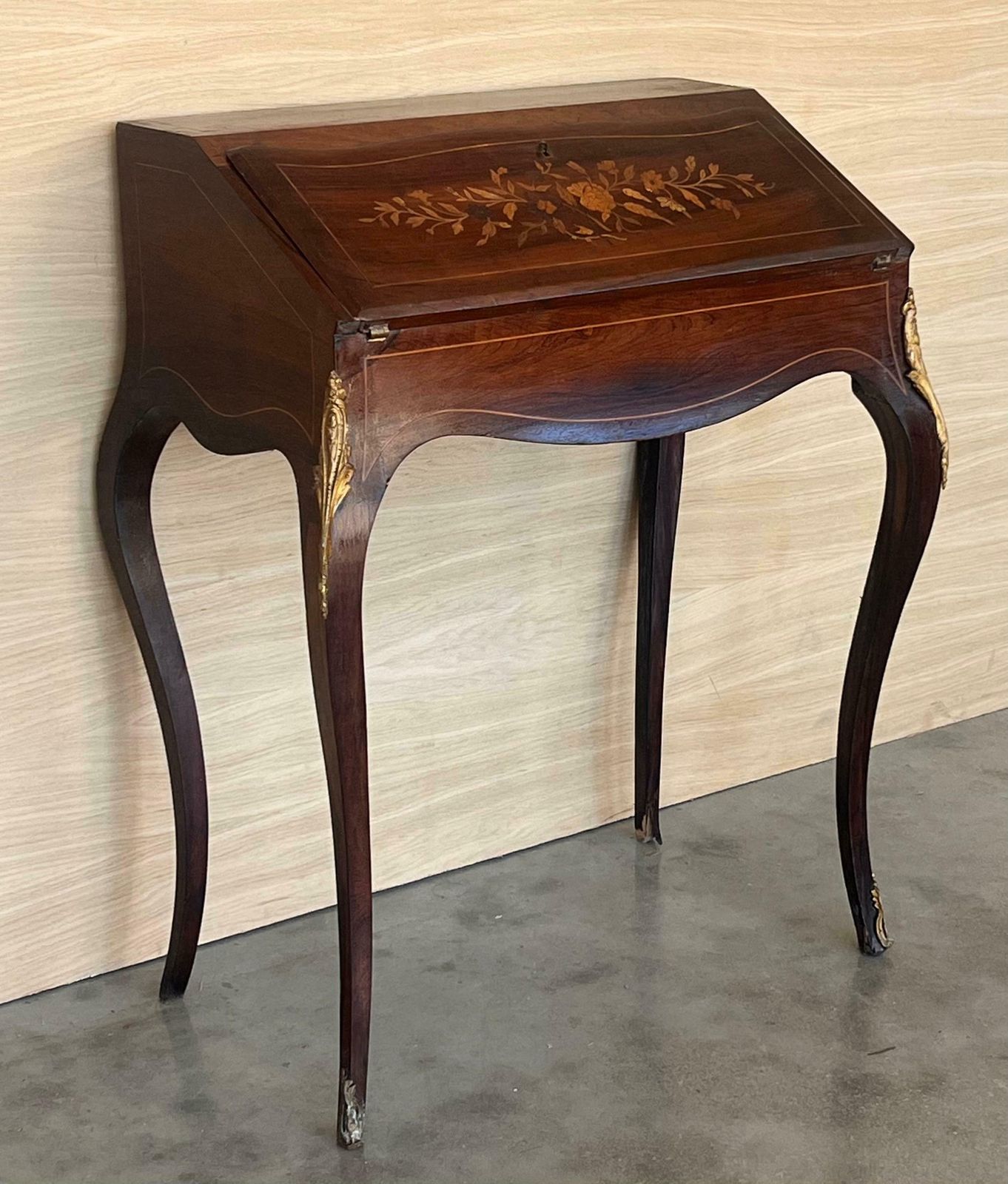 Secrétaire dame Chippendale d'époque en noyer, abattant avant photo Mobilier