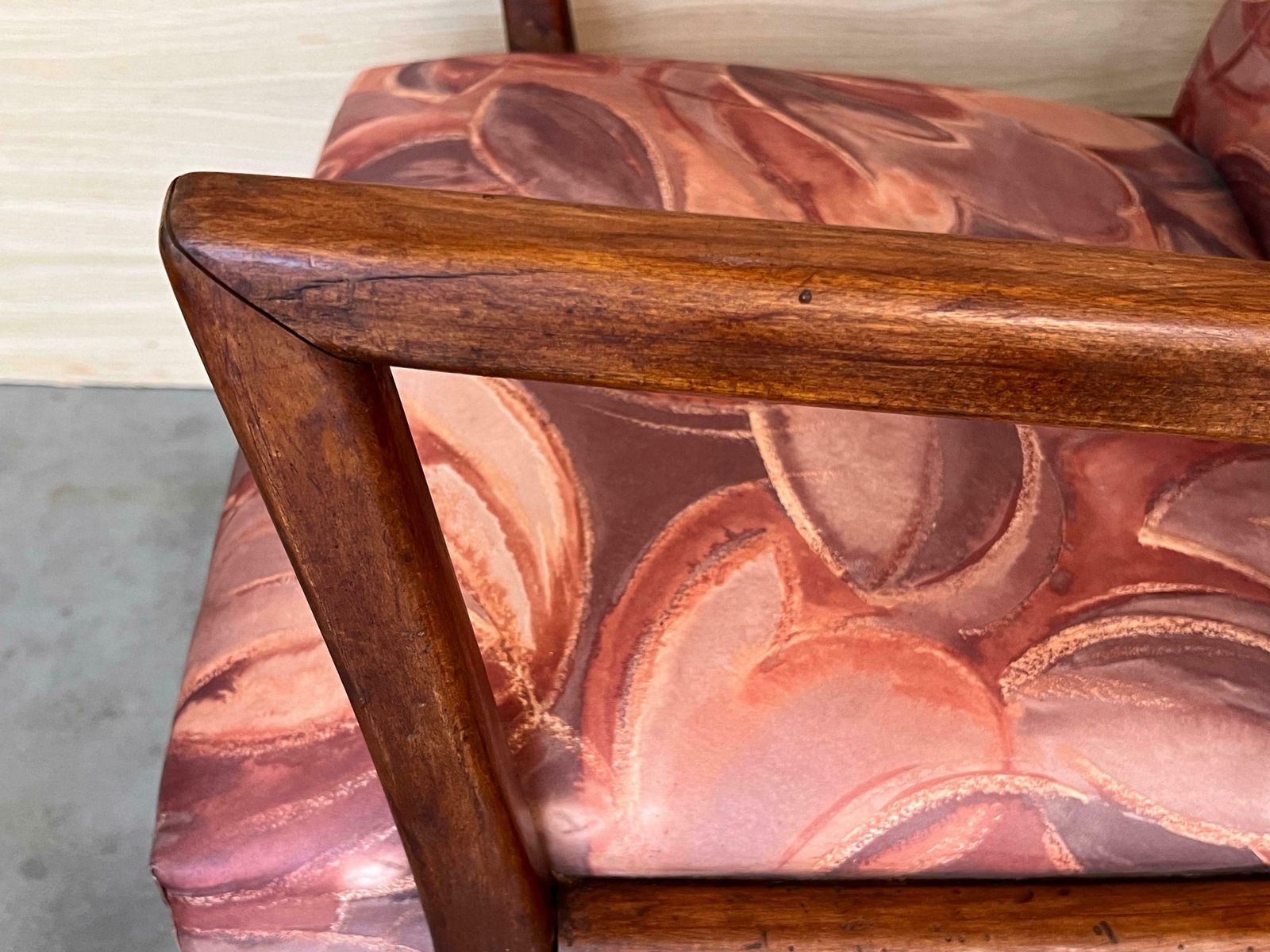 photo vinterior Pair Of Scandinavian Mid Century Modern Colorful Teak Lounge Armchairs