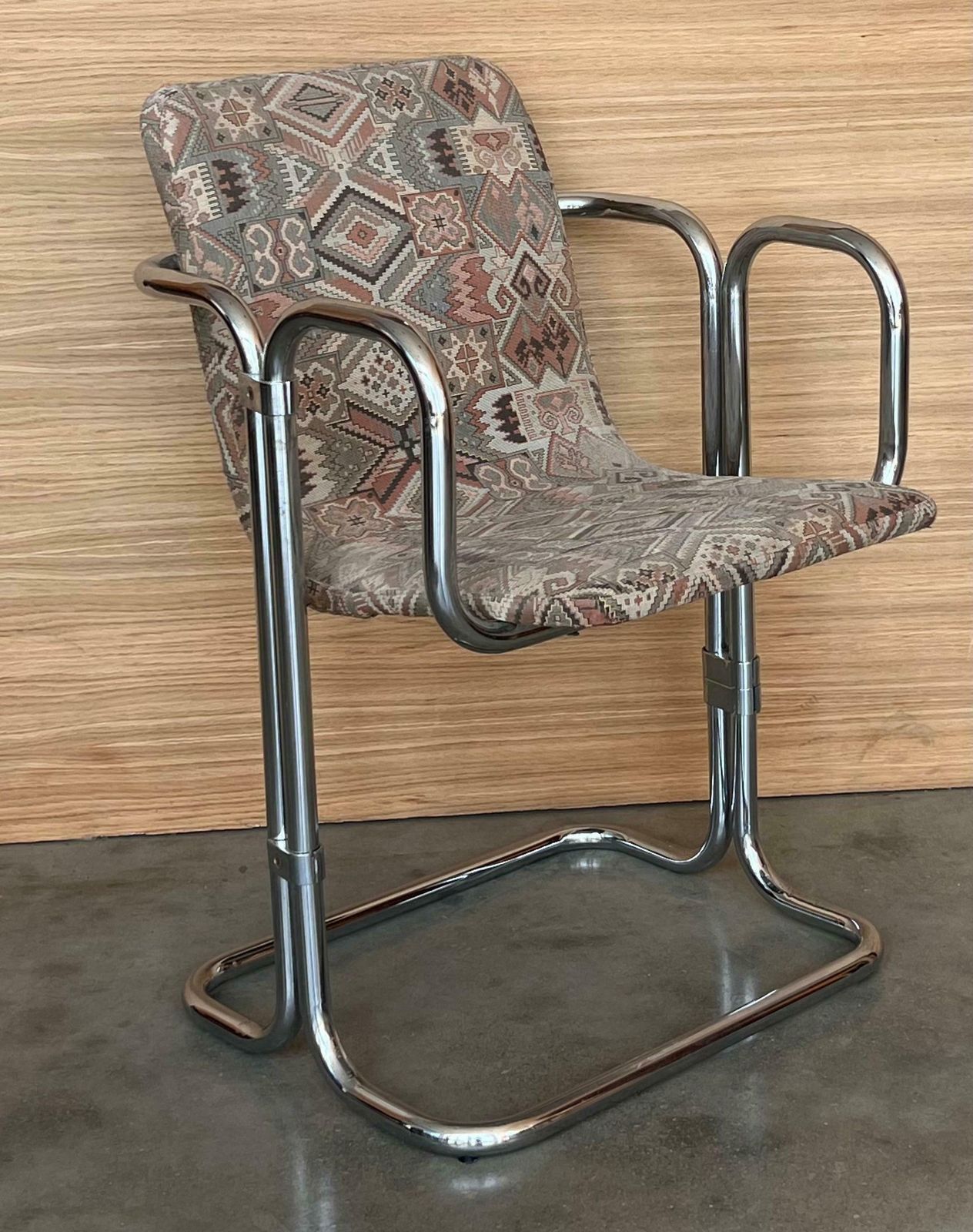 Mobilier Lot de 10 chaises mid-century chromées à double tube photo