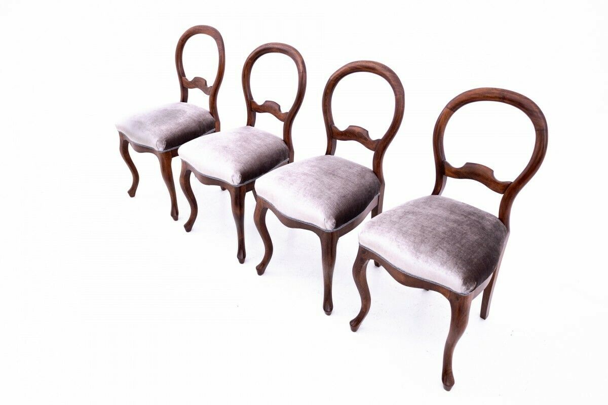 Antique Table With Chairs, Northern Europe, Around 1870. After Renovation. photo 2442.0
