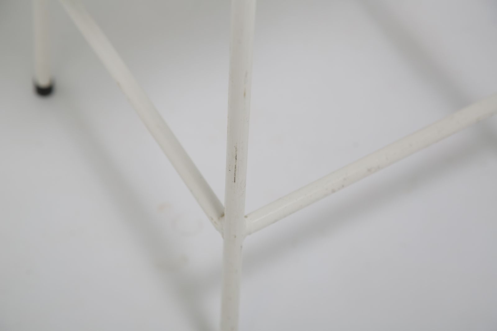 photo furniture Vintage White Metal “Program” Bar Stools By Frank Guille, United Kingdom, 1950s.