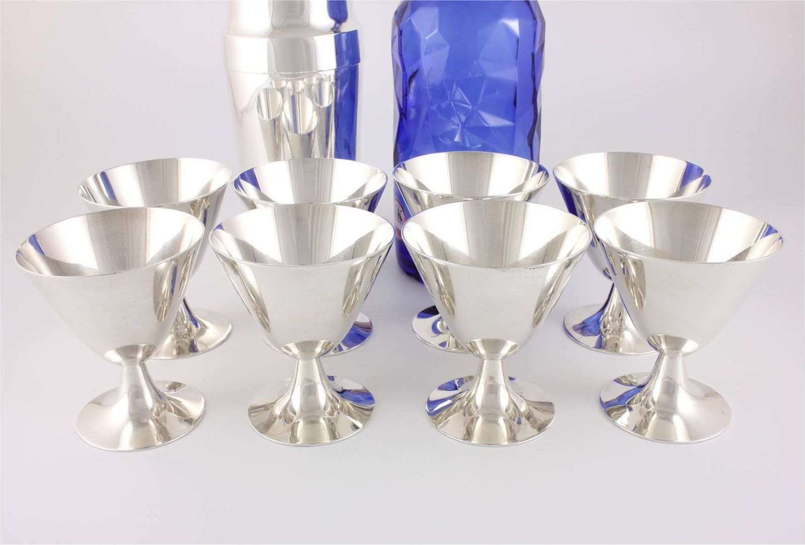 photo vintage Christofle Silver Plate Art Deco Cocktail Shaker & 8 Goblet Glasses Set.