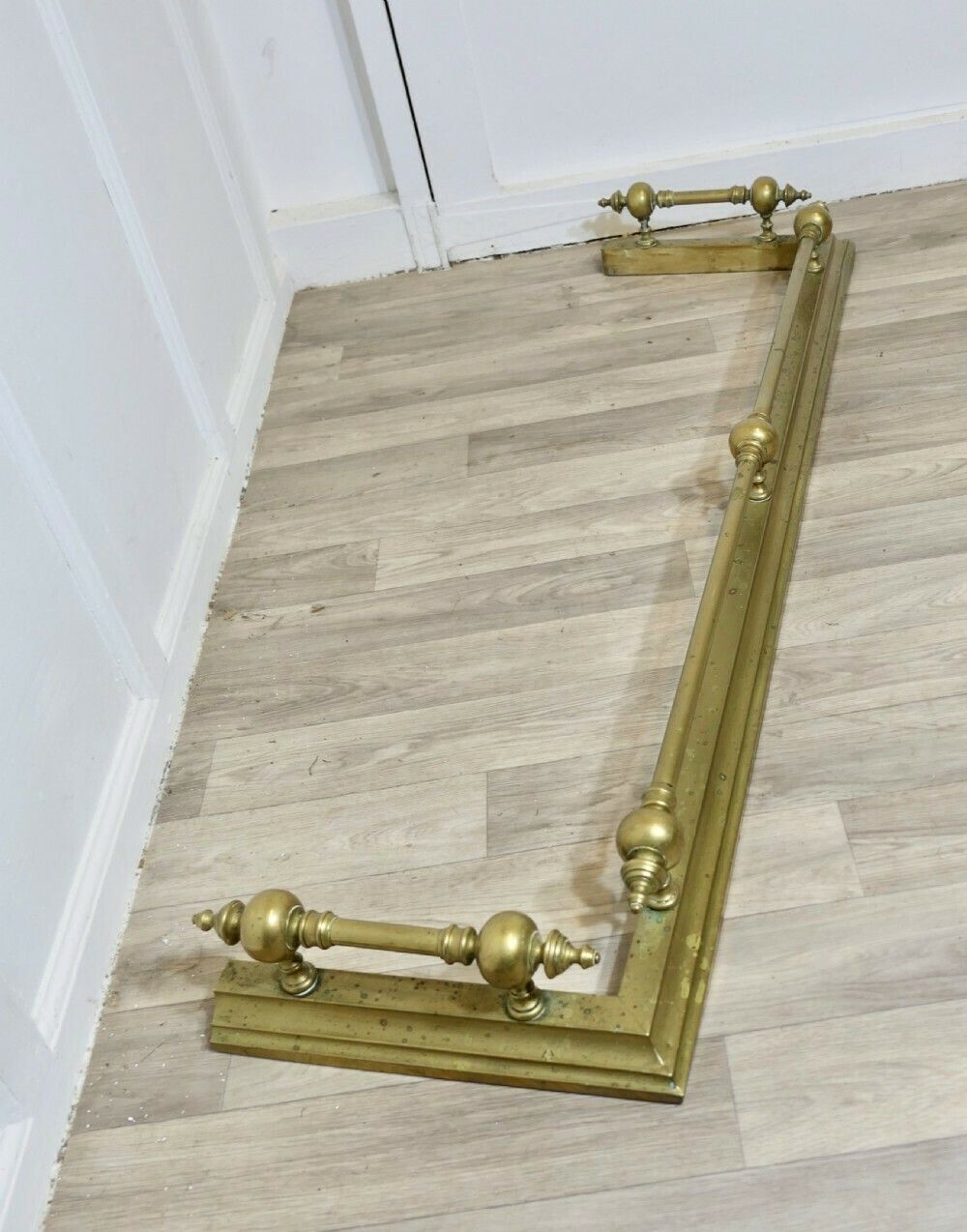 Beautiful Large Victorian Brass Fender photo Home Fixtures